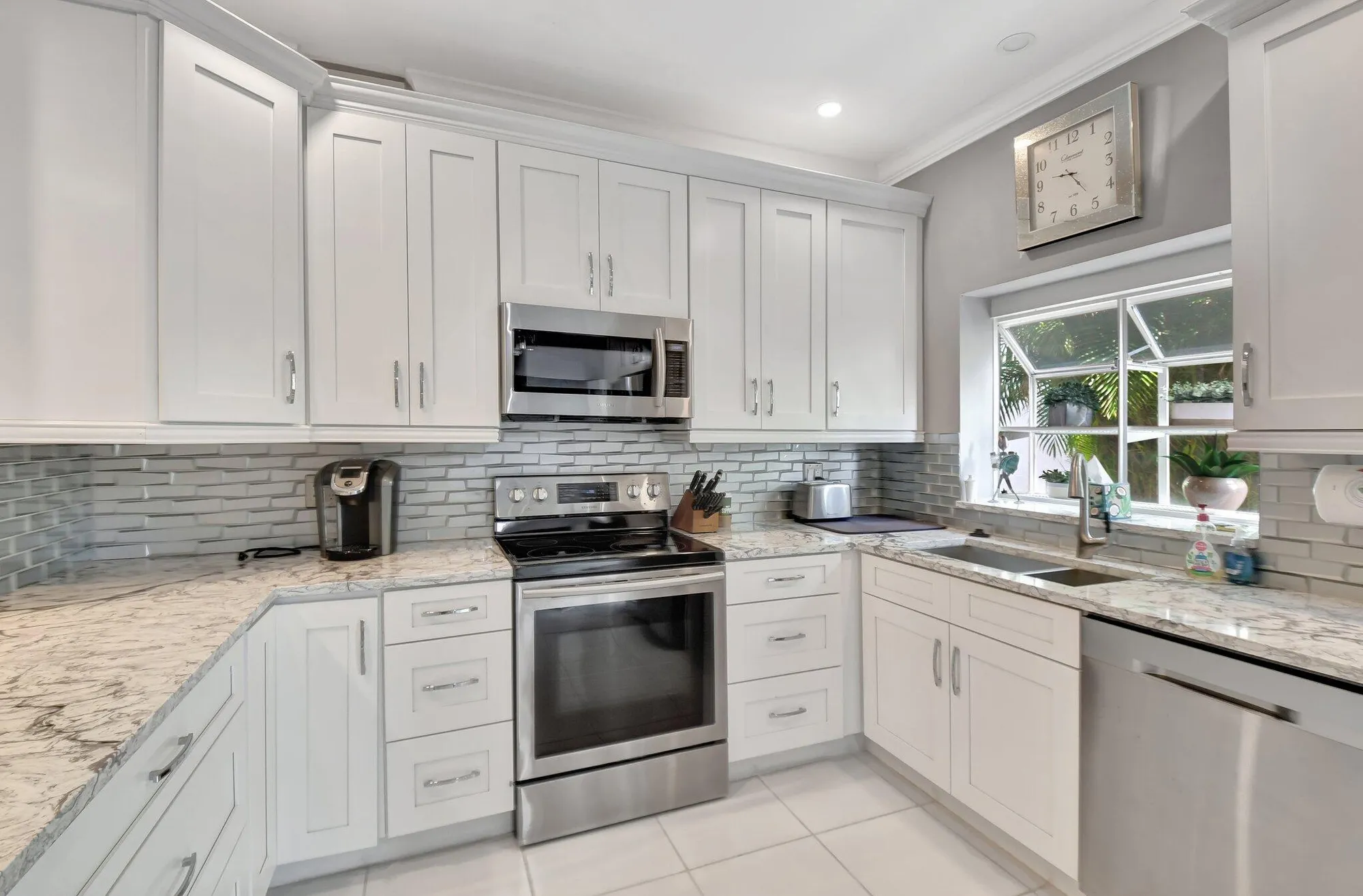 Property Slideshow image 7 of 31 | 11666 briarwood 2 cir 2, Boynton Beach, FL, 33437