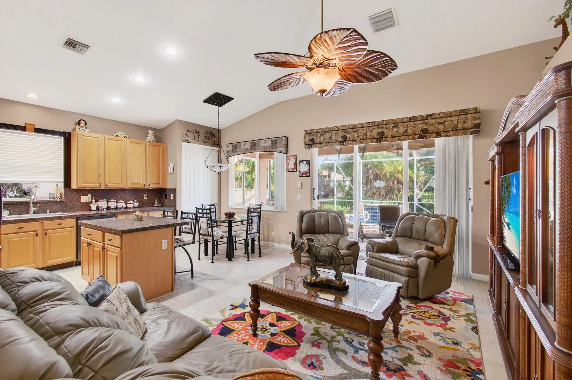 Property Slideshow image 21 of 92 | 9523 sandpiper ln, West Palm Beach, FL, 33411
