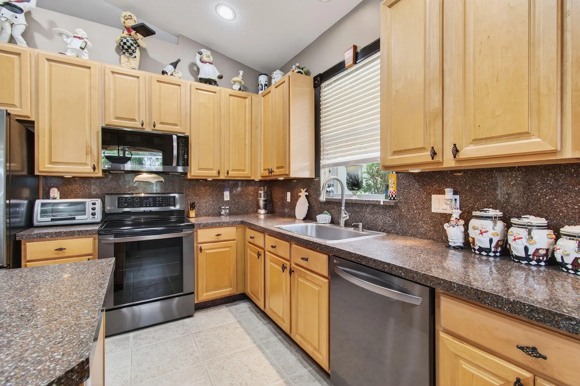 Property Slideshow image 30 of 92 | 9523 sandpiper ln, West Palm Beach, FL, 33411