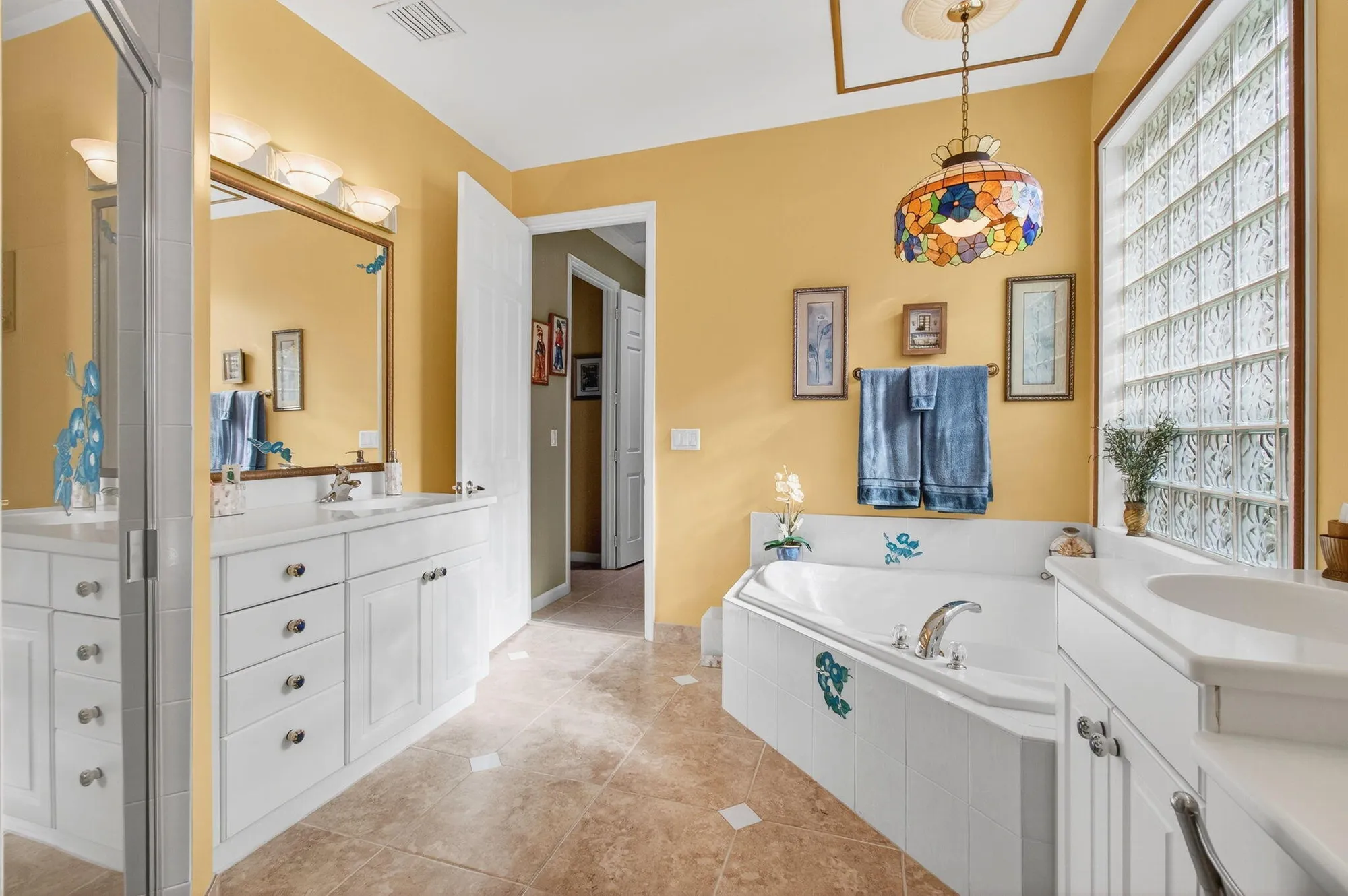 Property Slideshow image 37 of 92 | 9523 sandpiper ln, West Palm Beach, FL, 33411