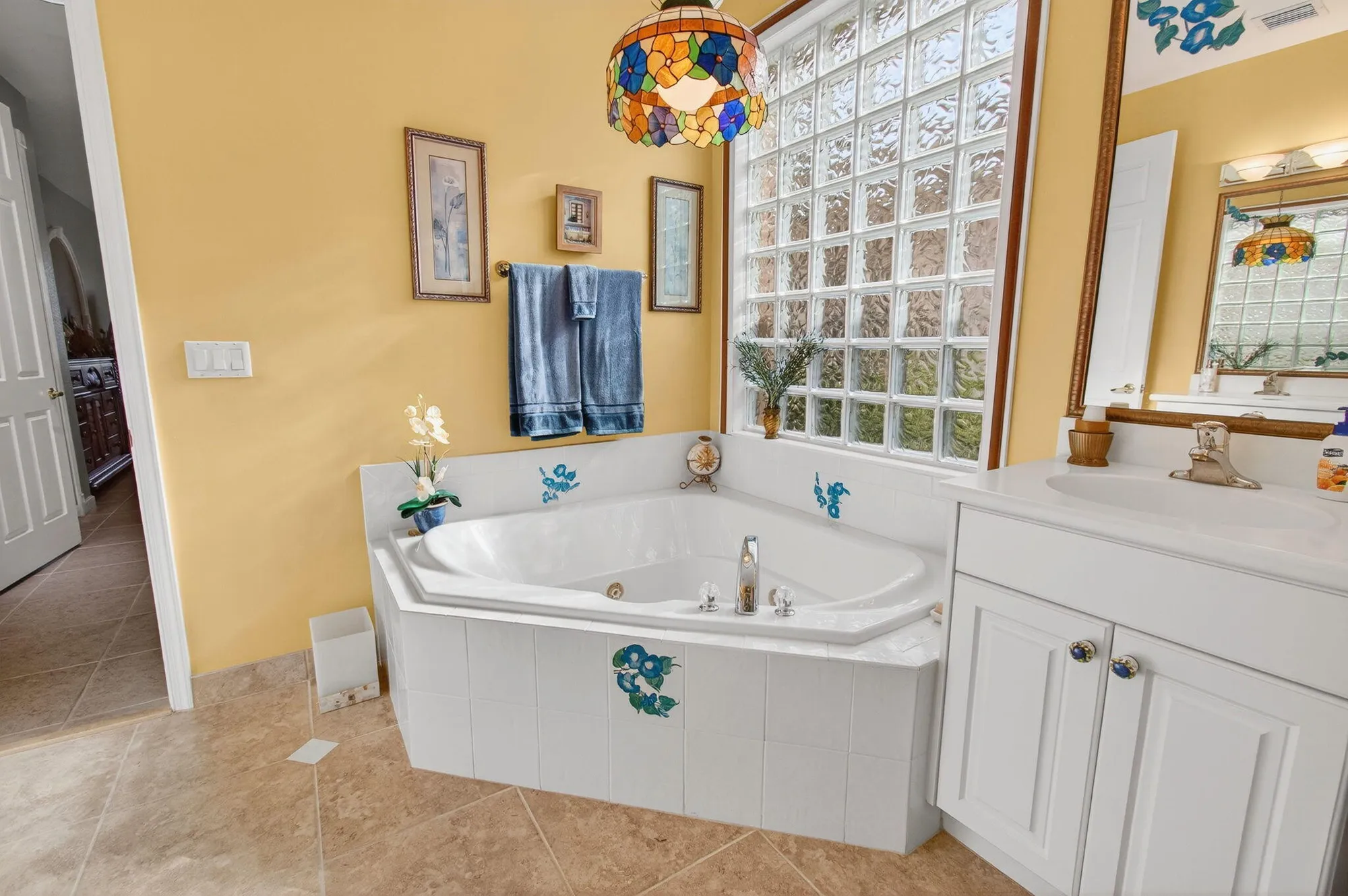Property Slideshow image 38 of 92 | 9523 sandpiper ln, West Palm Beach, FL, 33411