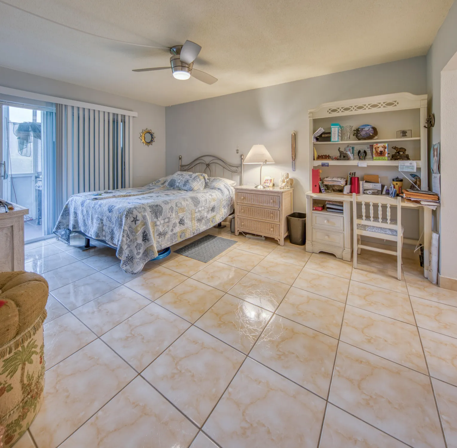 Property Slideshow image 5 of 30 | 2811 garden dr s apt 104, Lake Worth Beach, FL, 33461