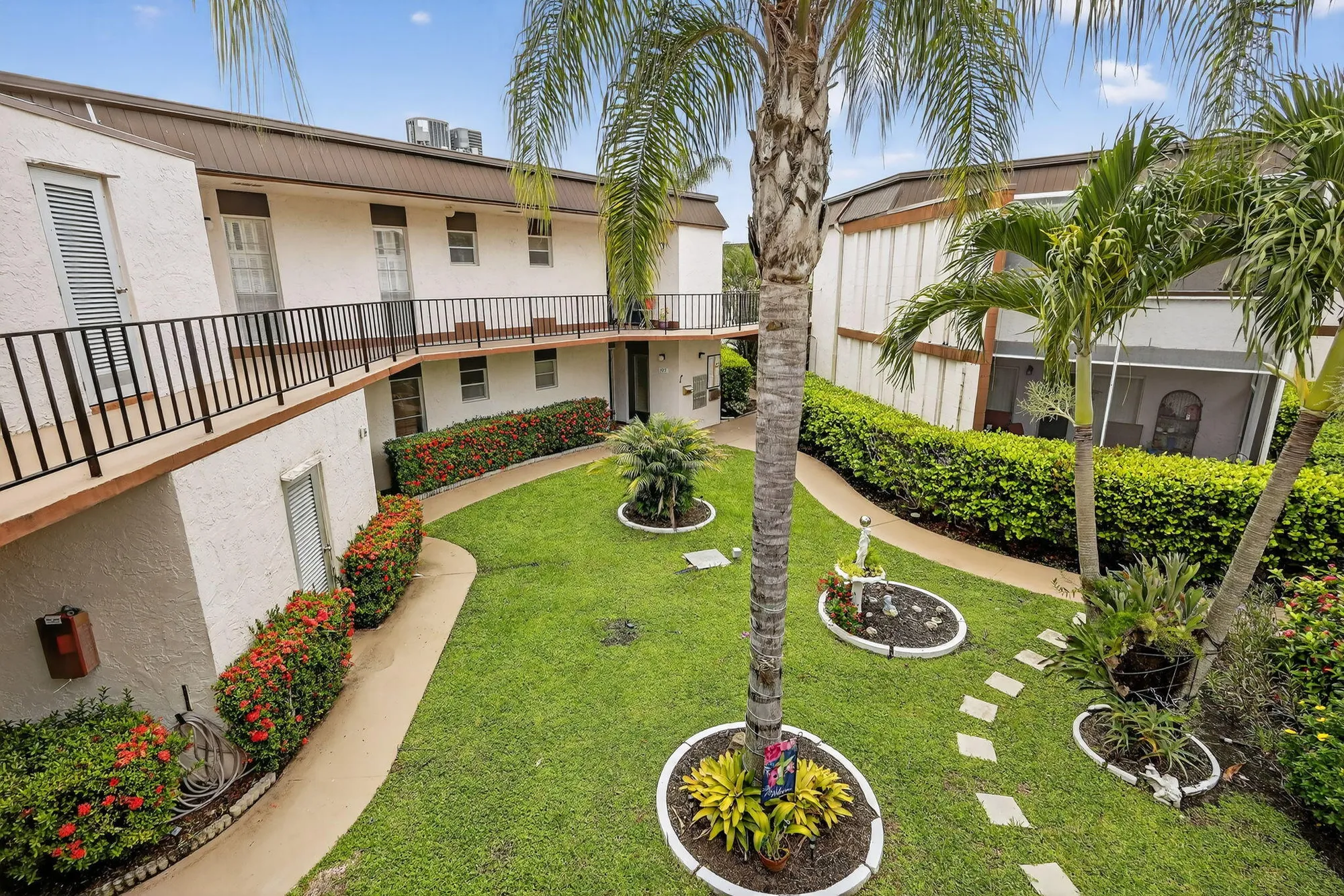 Property Slideshow image 20 of 20 | 6 greenway vlg 210, Royal Palm Beach, FL, 33411
