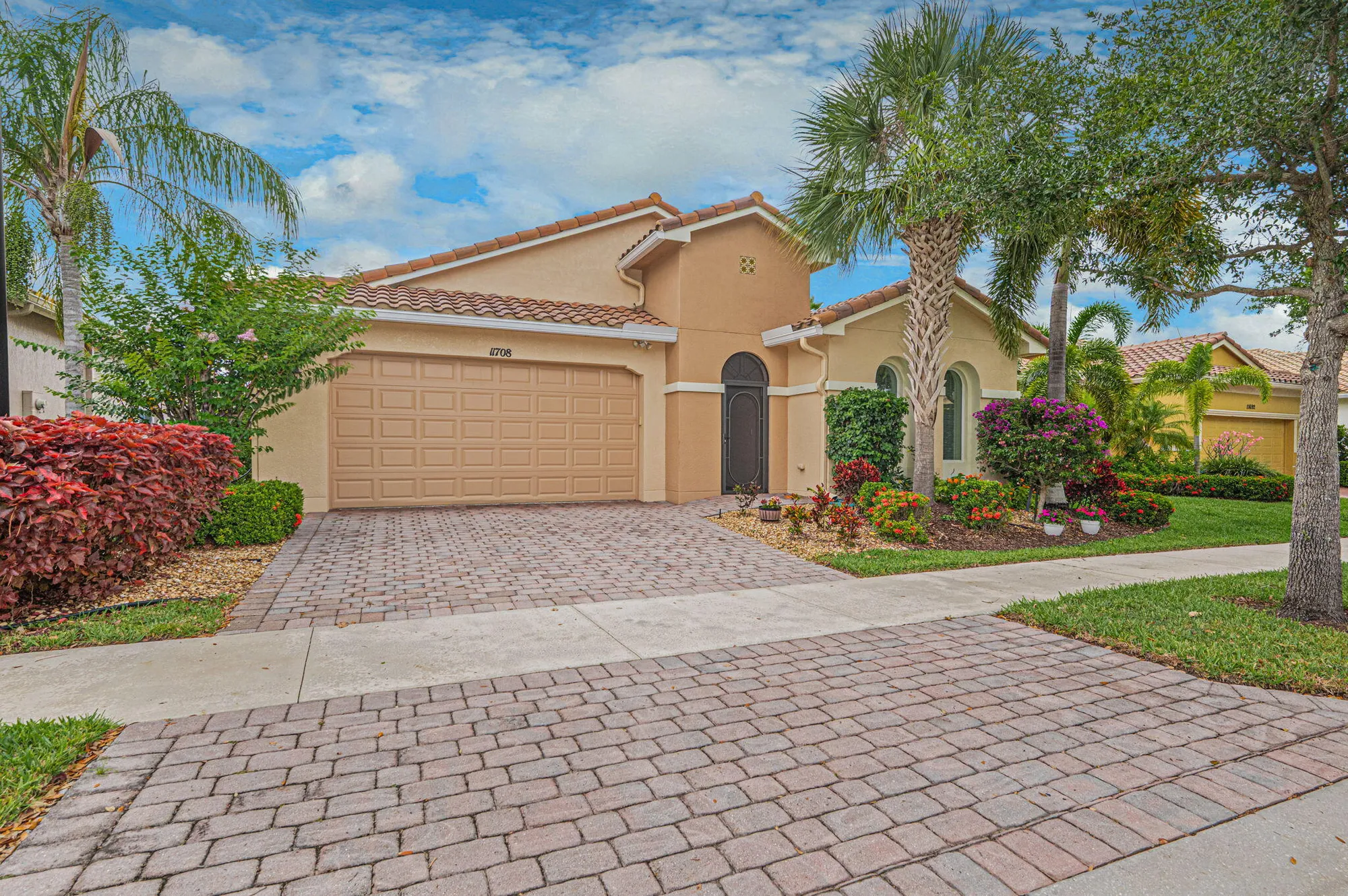 Property Slideshow image 1 of 37 | 11708 sw mountain ash cir, Port Saint Lucie, FL, 34987