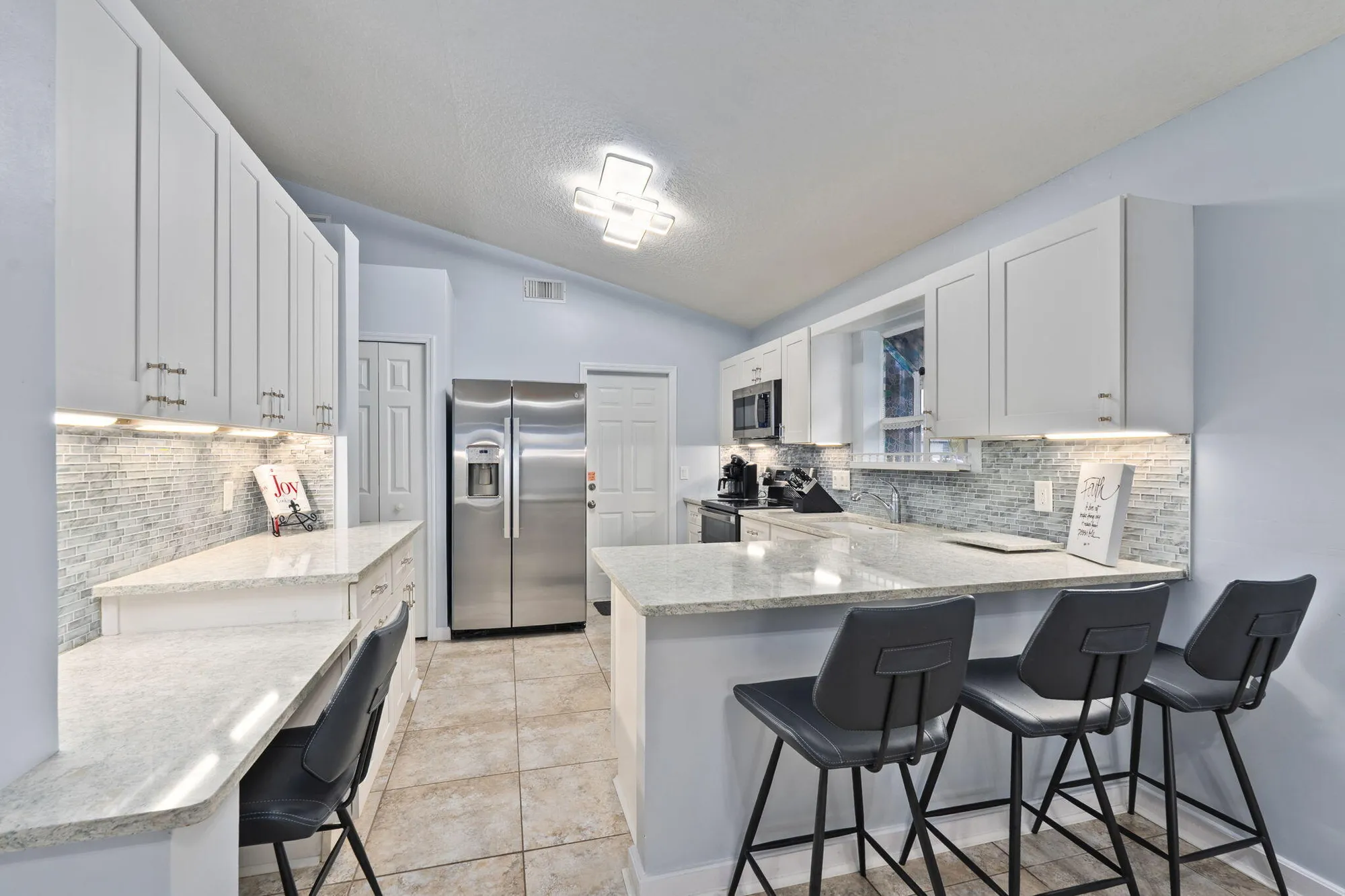 Property Slideshow image 15 of 60 | 556 paurotis ln, Fort Pierce, FL, 34982