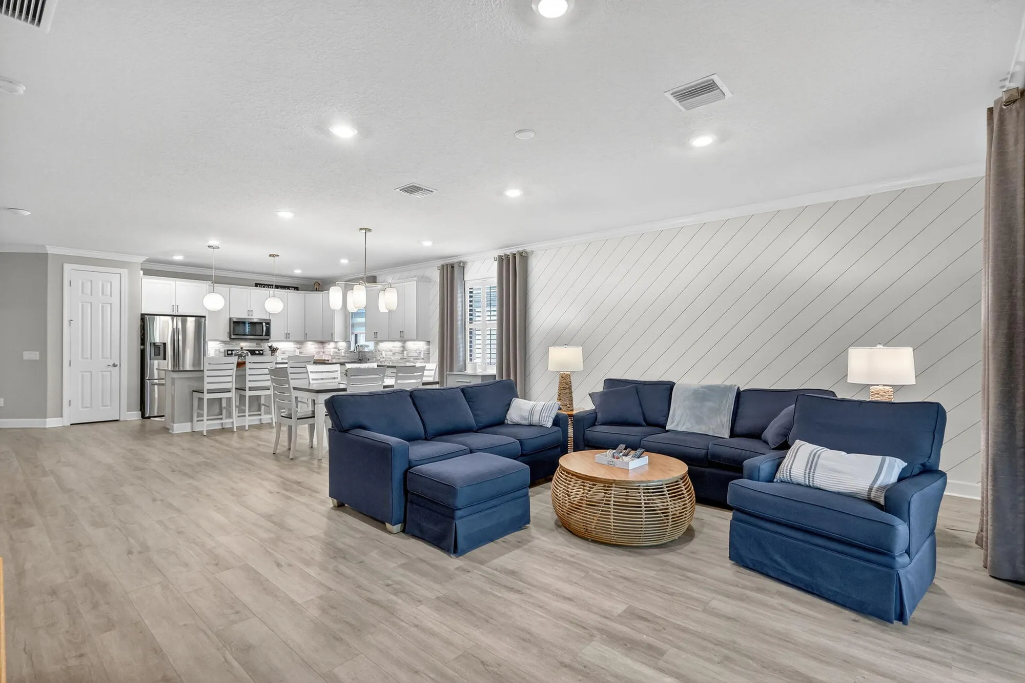 Property Slideshow image 12 of 48 | 4881 overton cir, Vero Beach, FL, 32967