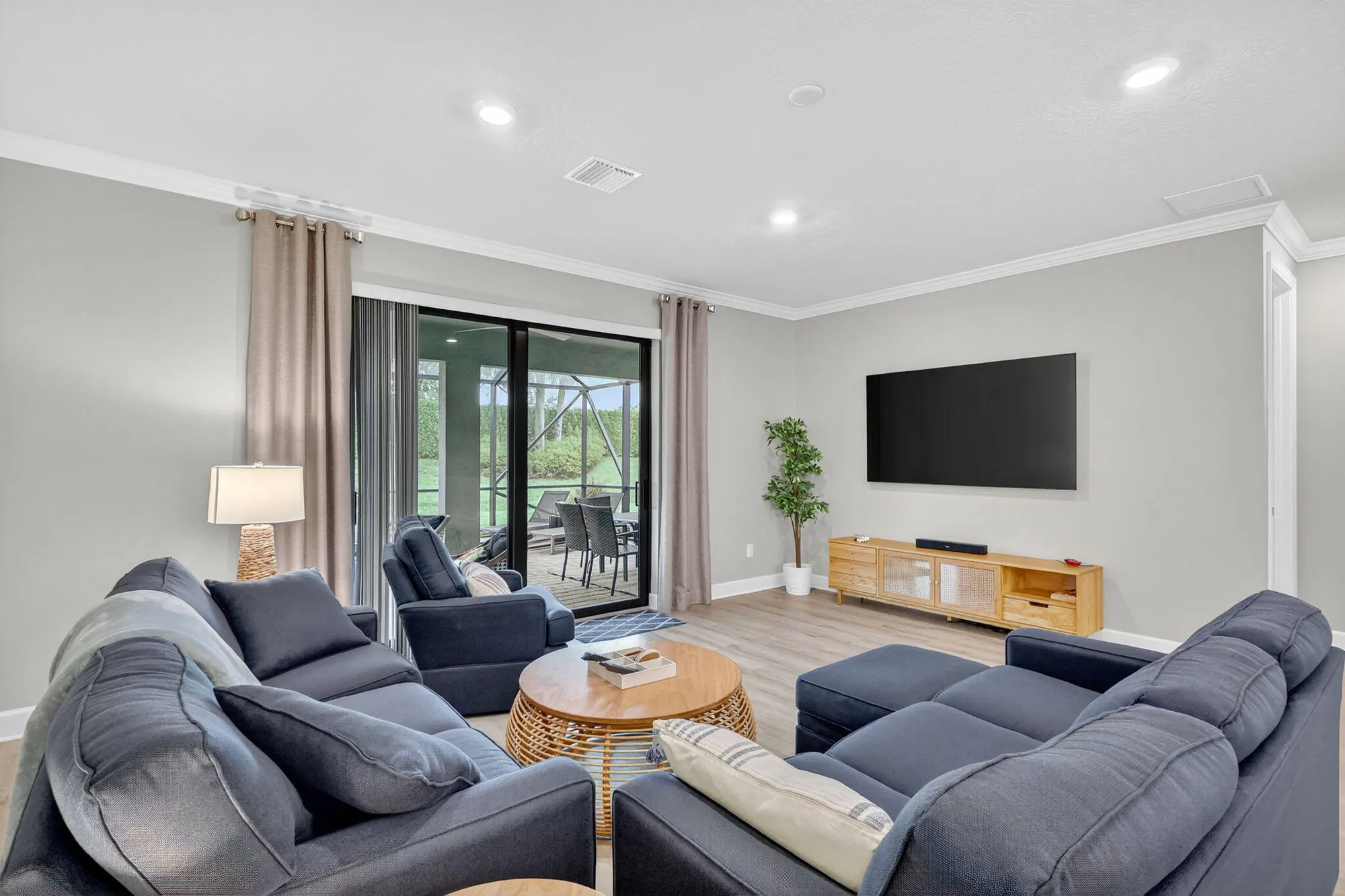 Property Slideshow image 11 of 48 | 4881 overton cir, Vero Beach, FL, 32967