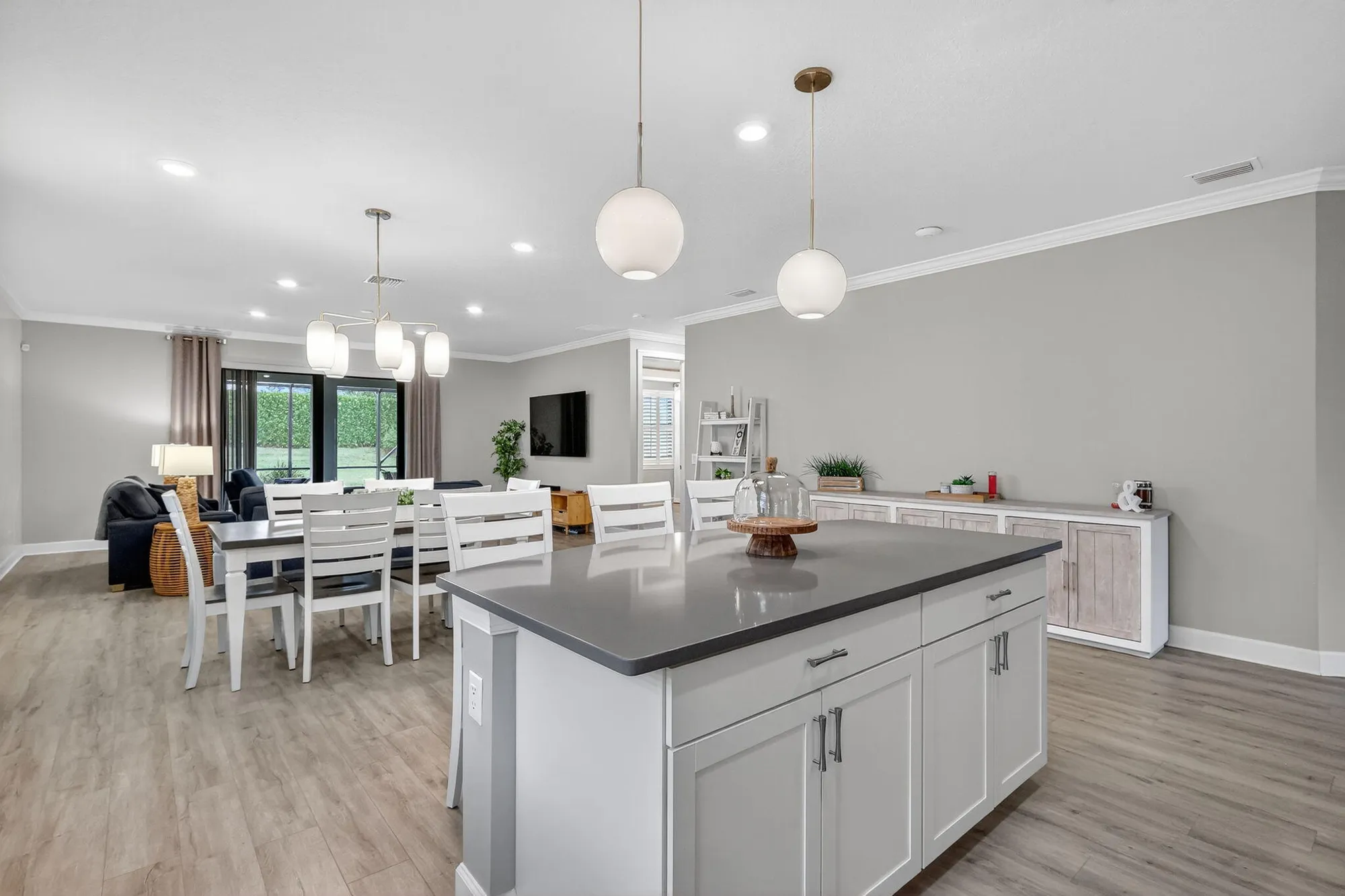 Property Slideshow image 15 of 48 | 4881 overton cir, Vero Beach, FL, 32967