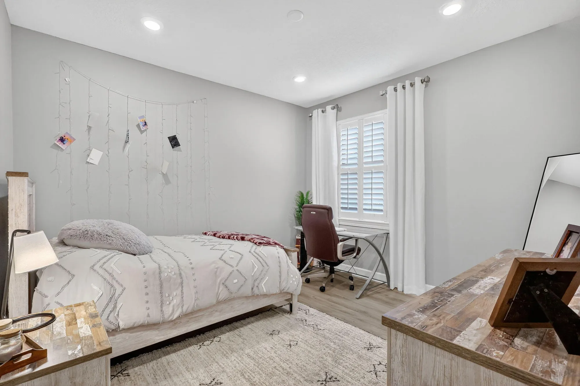 Property Slideshow image 24 of 48 | 4881 overton cir, Vero Beach, FL, 32967