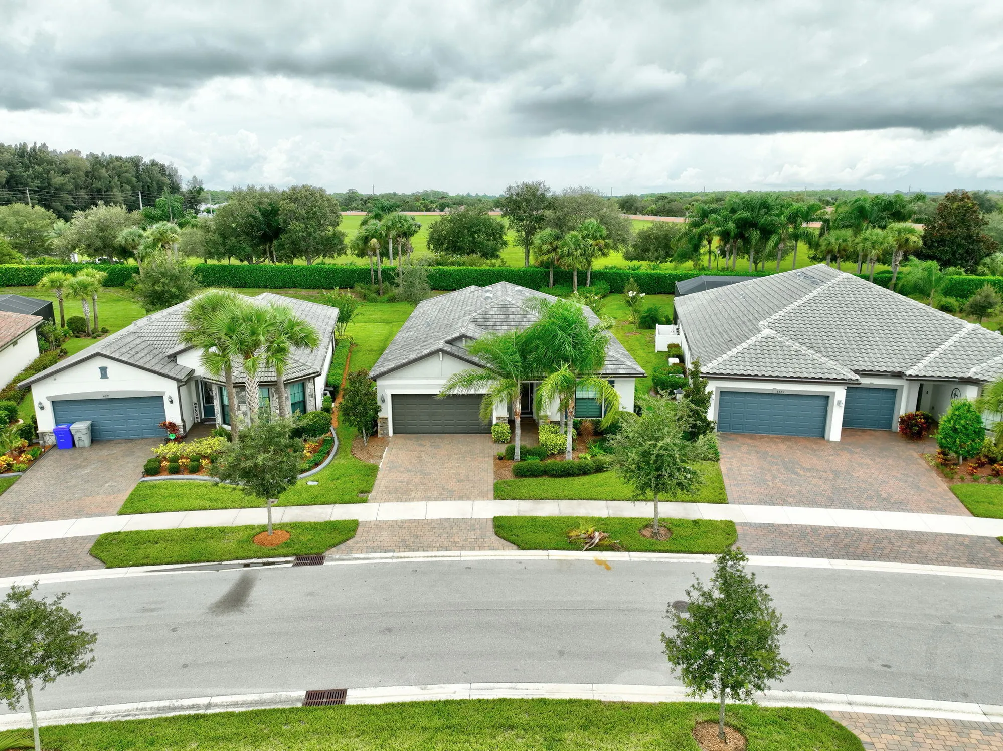 Property Slideshow image 40 of 48 | 4881 overton cir, Vero Beach, FL, 32967