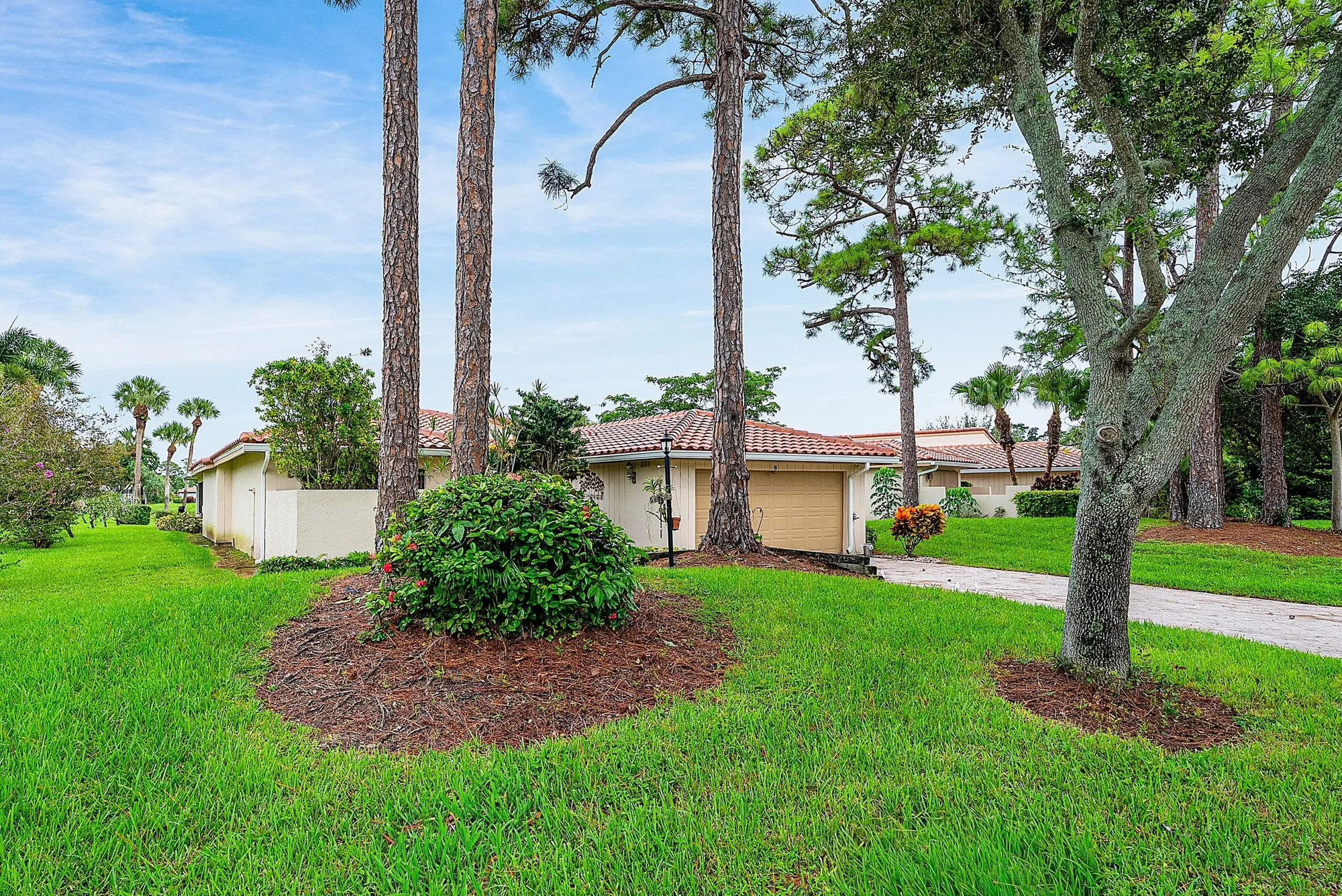 Property Slideshow image 4 of 67 | 6 woods ln 60, Boynton Beach, FL, 33436