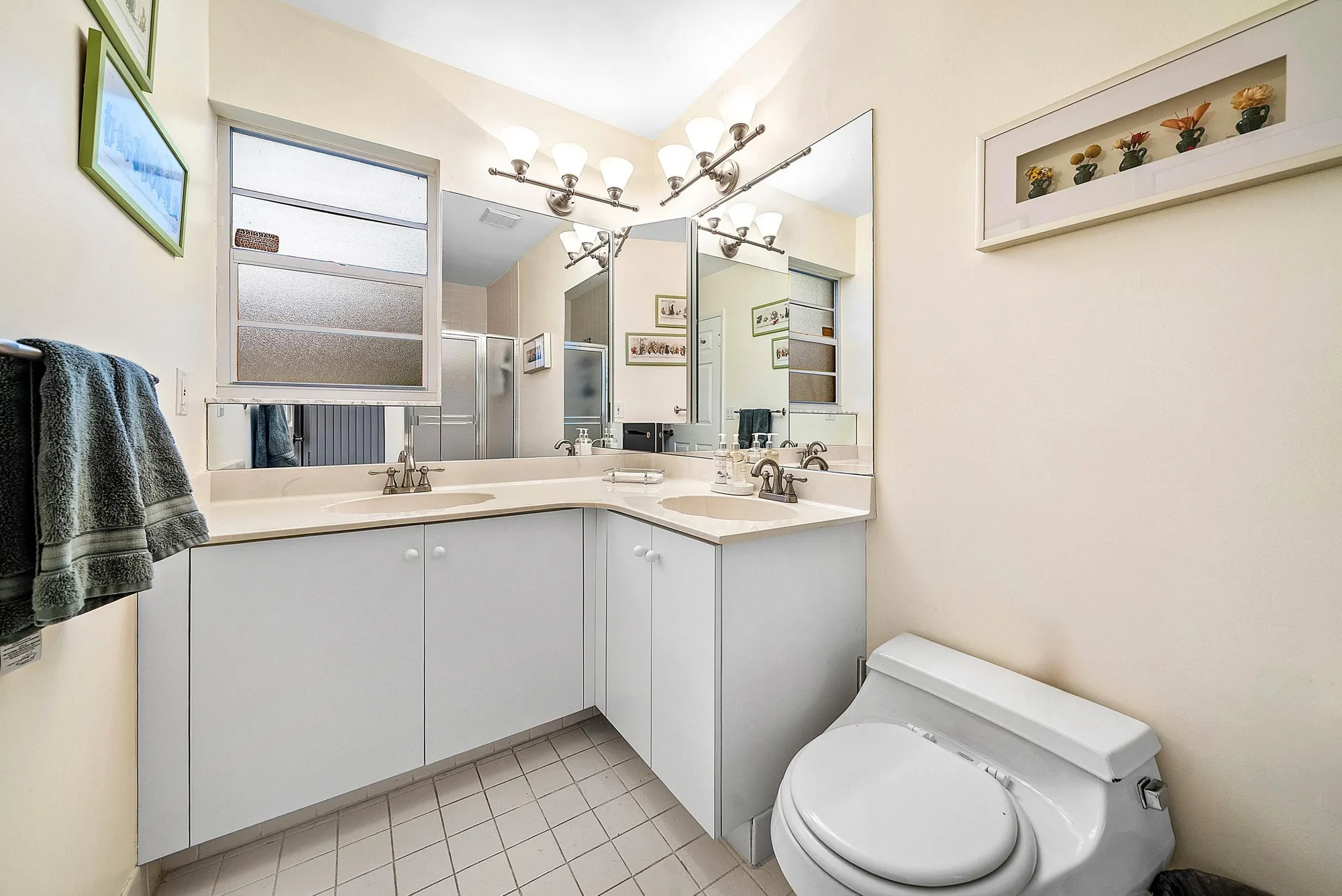Property Slideshow image 18 of 67 | 6 woods ln 60, Boynton Beach, FL, 33436