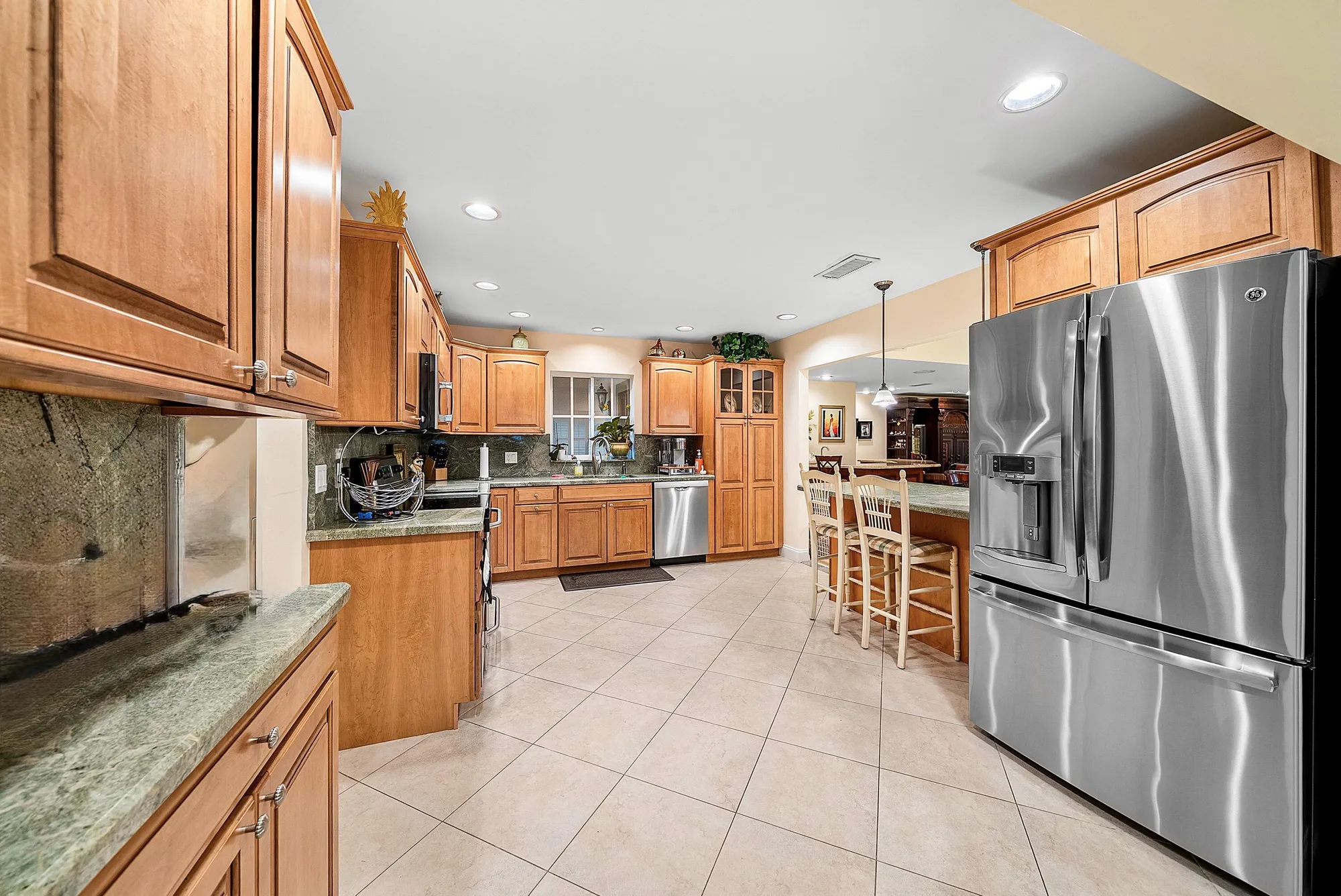 Property Slideshow image 14 of 67 | 6 woods ln 60, Boynton Beach, FL, 33436