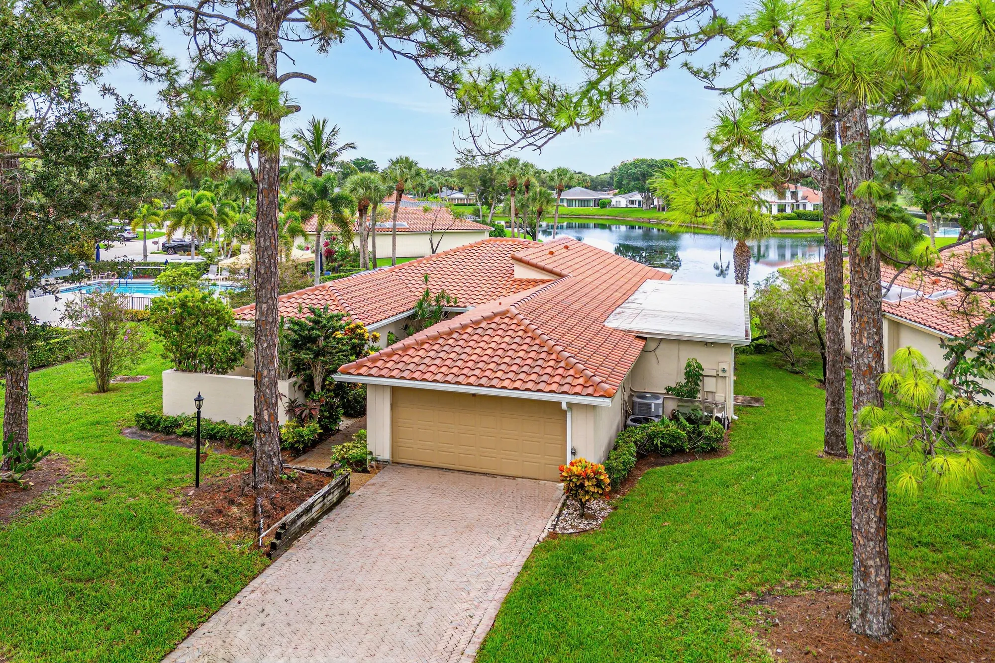 Property Slideshow image 36 of 67 | 6 woods ln 60, Boynton Beach, FL, 33436