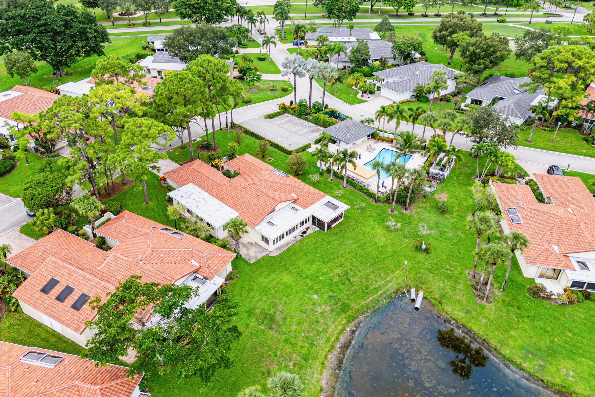 Property Slideshow image 41 of 67 | 6 woods ln 60, Boynton Beach, FL, 33436