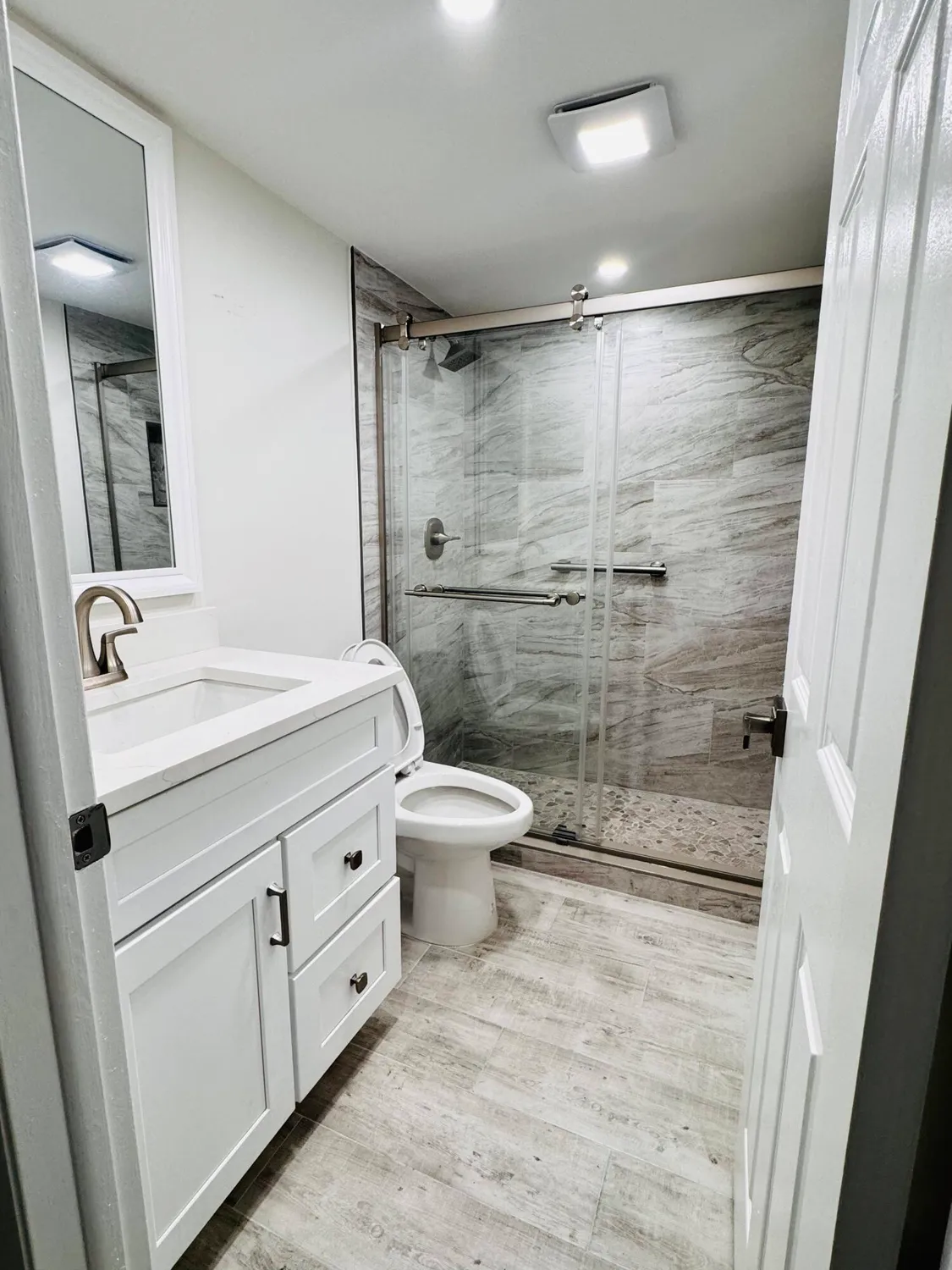 Property Slideshow image 10 of 35 | 293 flanders g, Delray Beach, FL, 33484