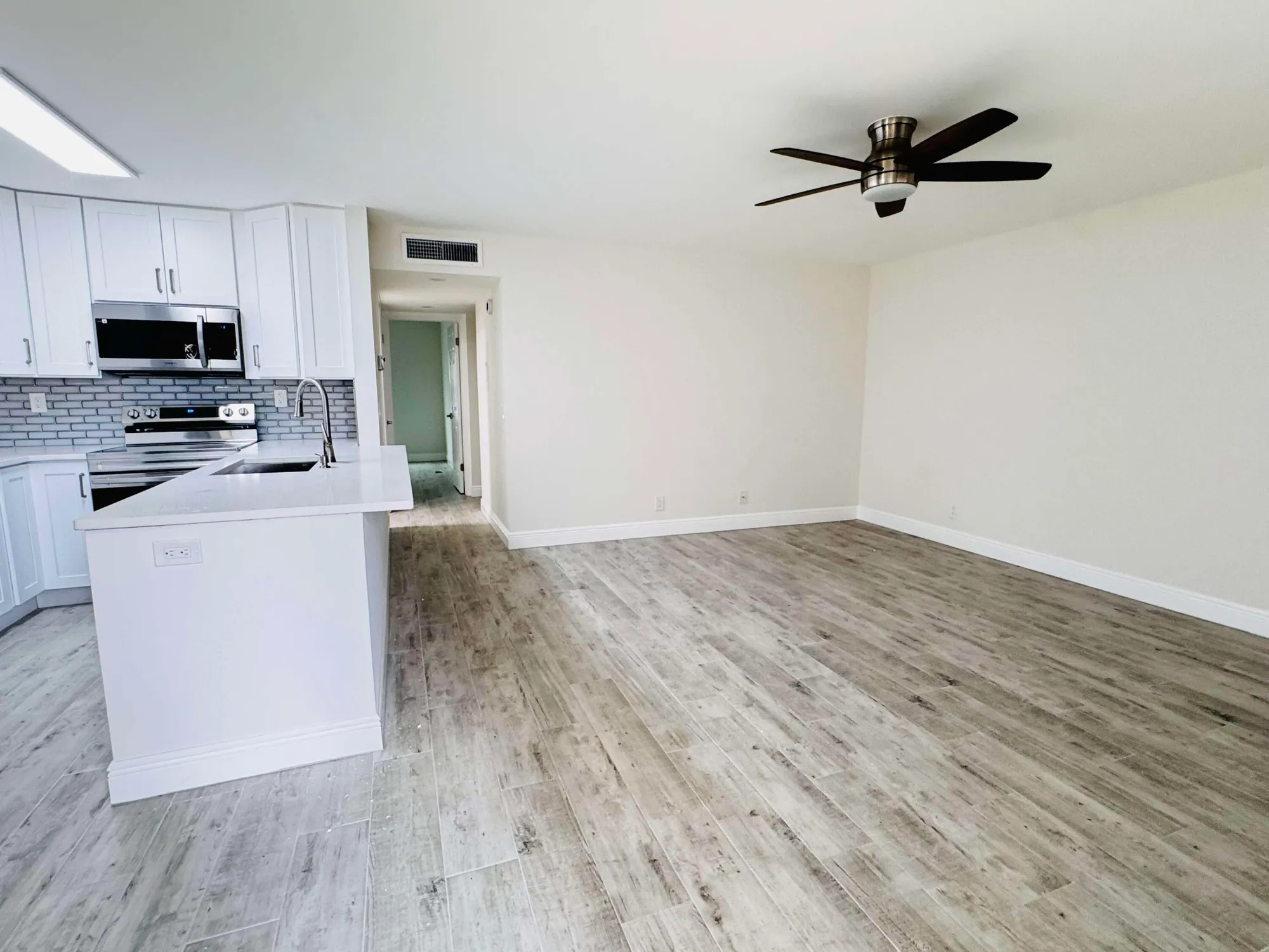 Property Slideshow image 16 of 35 | 293 flanders g, Delray Beach, FL, 33484