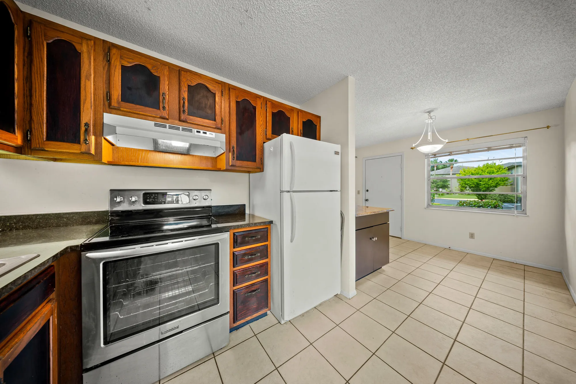 Property Slideshow image 13 of 33 | 8 lake vista trl 103, Port Saint Lucie, FL, 34952