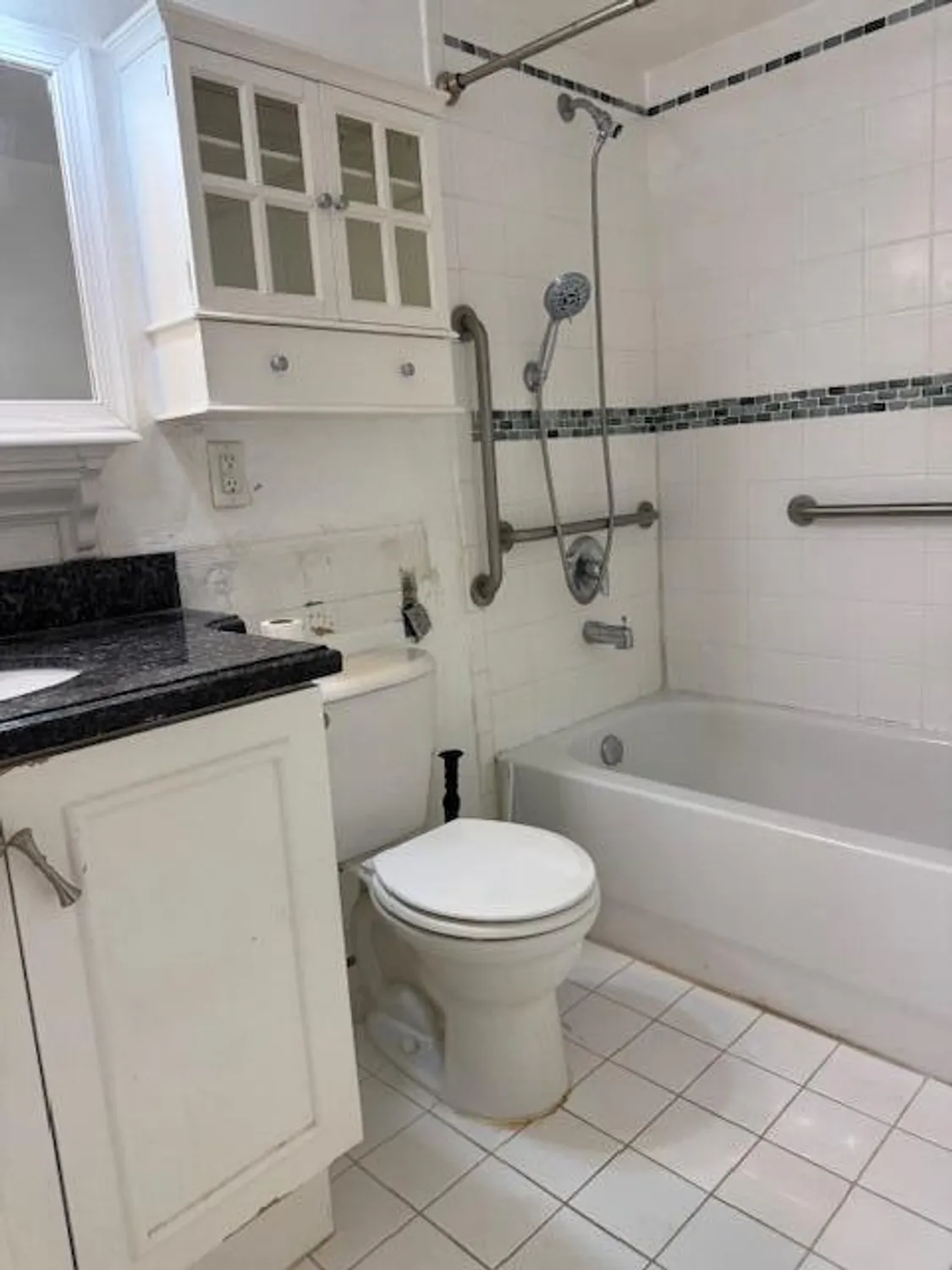 Property Slideshow image 15 of 25 | 2811 garden dr s apt 201, Palm Springs, FL, 33461