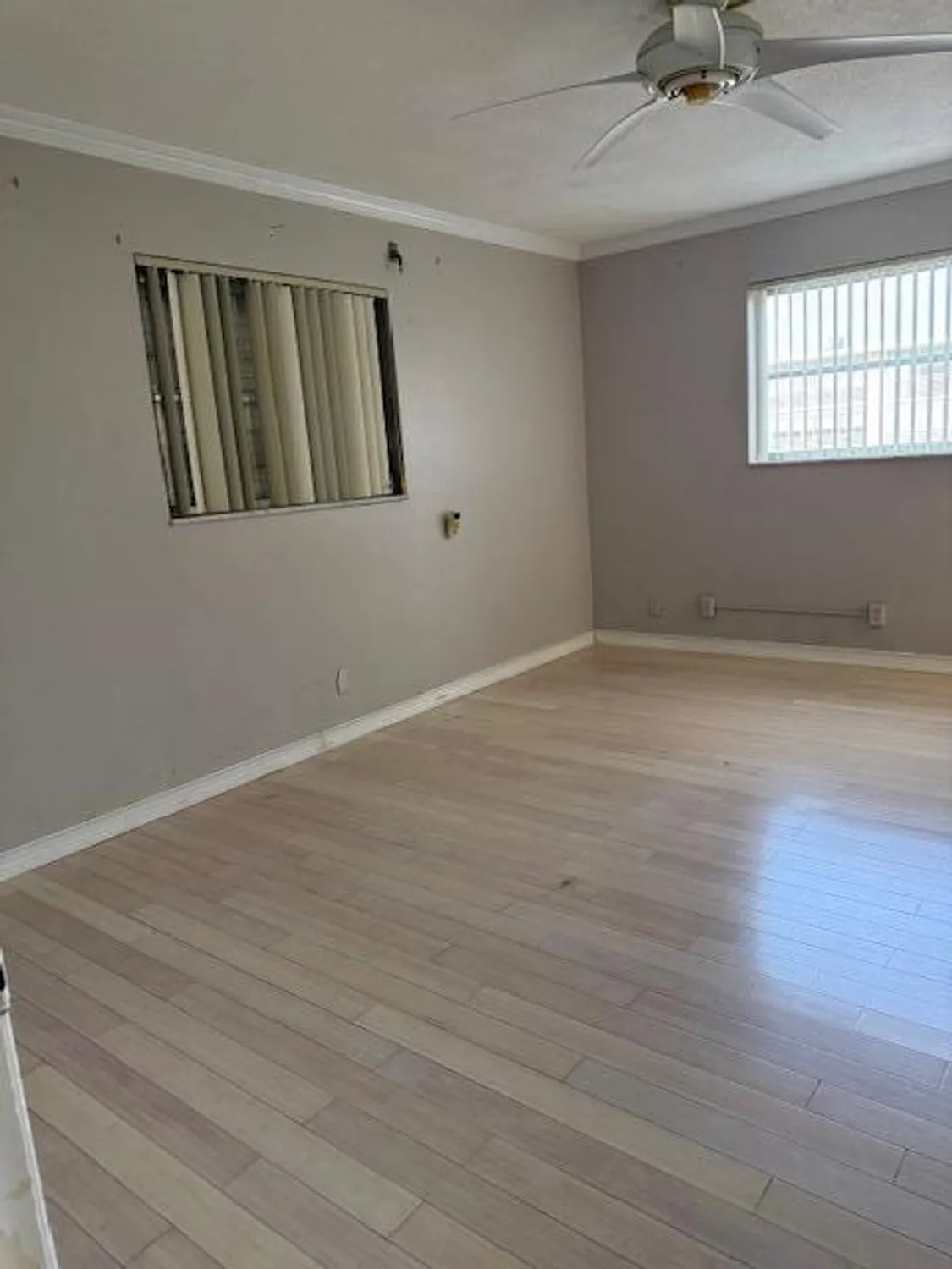 Property Slideshow image 13 of 25 | 2811 garden dr s apt 201, Palm Springs, FL, 33461