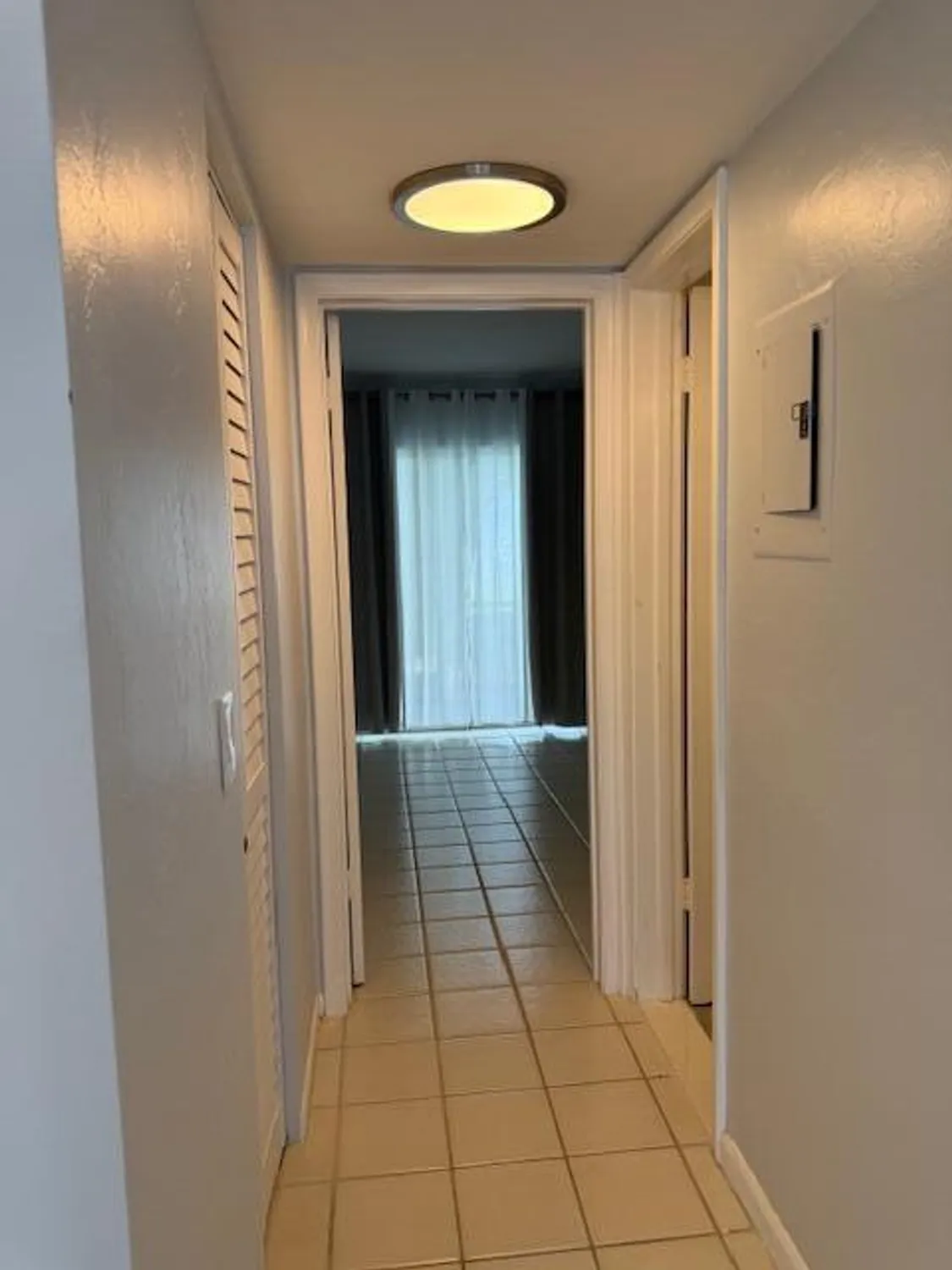 Property Slideshow image 10 of 32 | 3240 lake osborne dr 108, Lake Worth Beach, FL, 33461