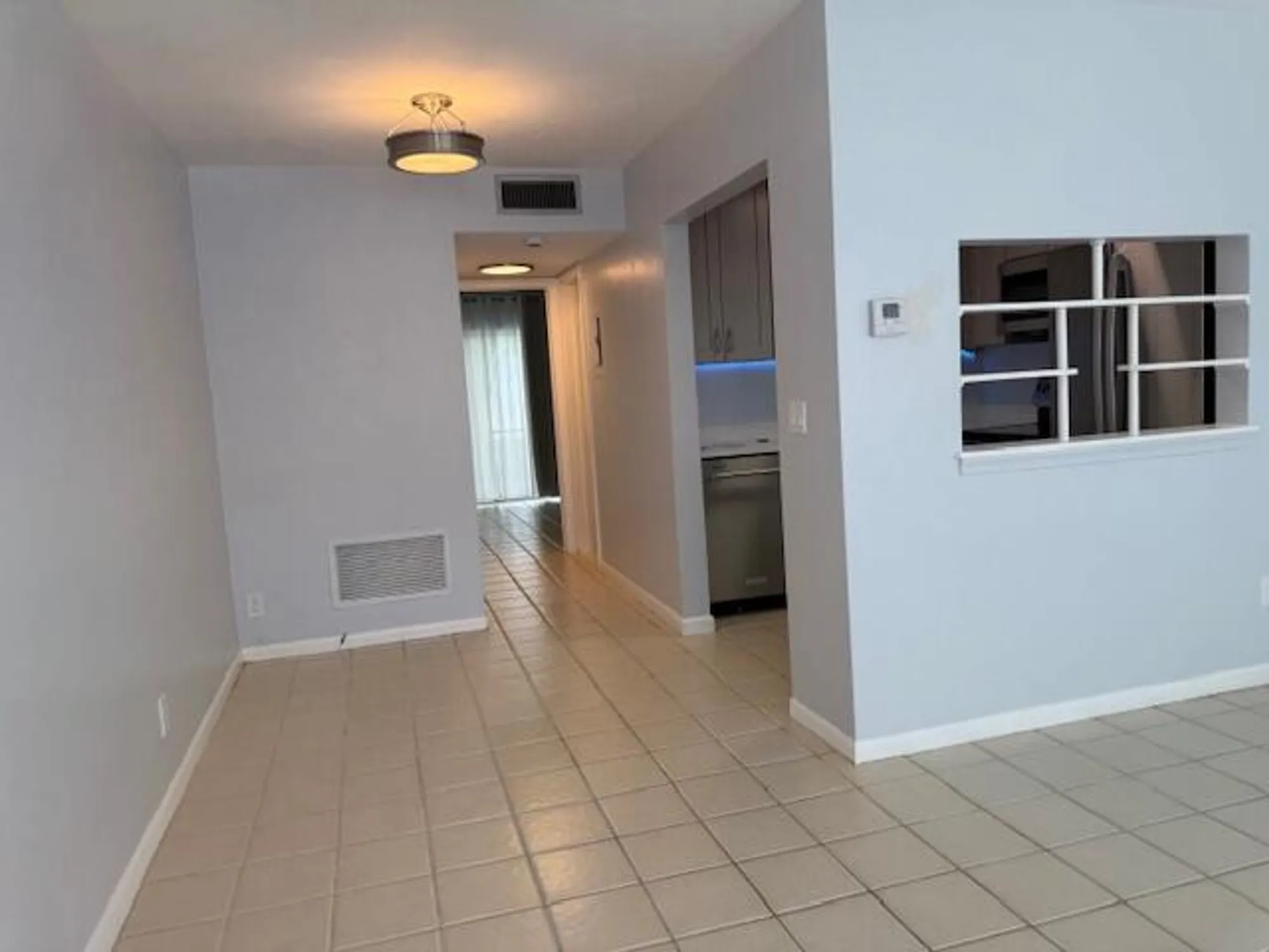 Property Slideshow image 9 of 32 | 3240 lake osborne dr 108, Lake Worth Beach, FL, 33461