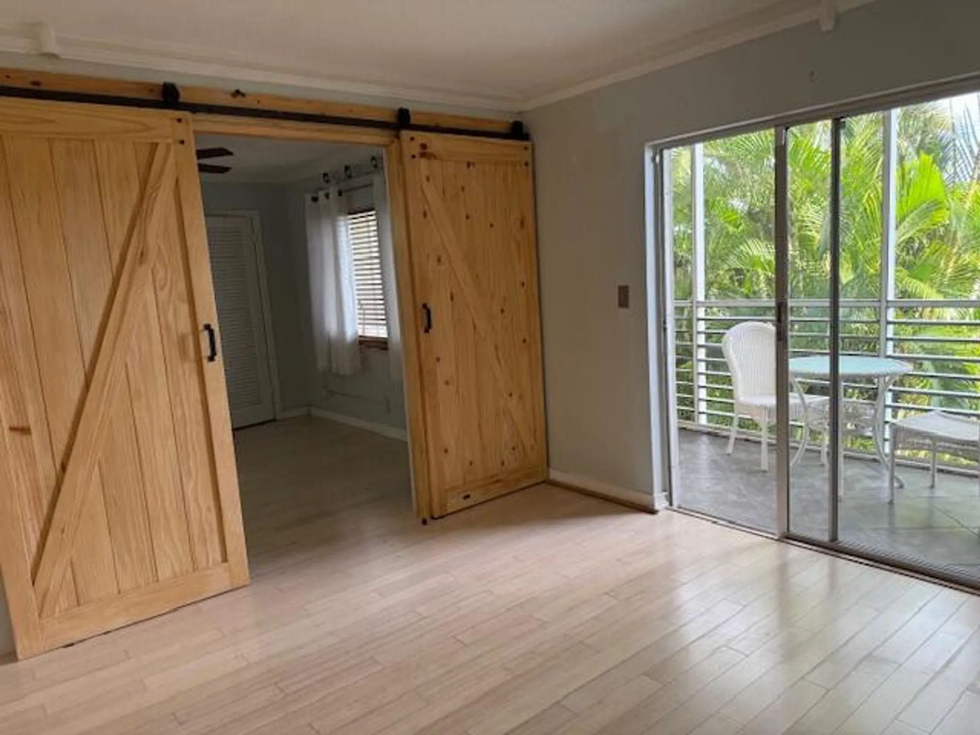 Property Slideshow image 24 of 25 | 2811 garden dr s apt 201, Palm Springs, FL, 33461
