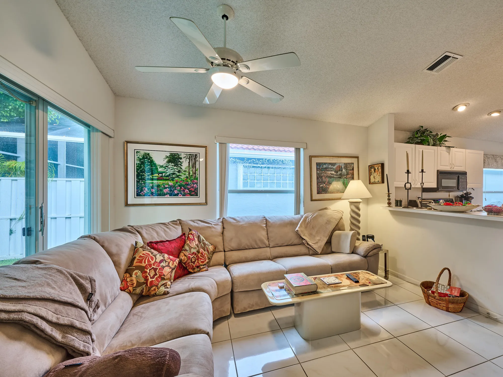 Property Slideshow image 6 of 25 | 9758 harbour lake cir, Boynton Beach, FL, 33437