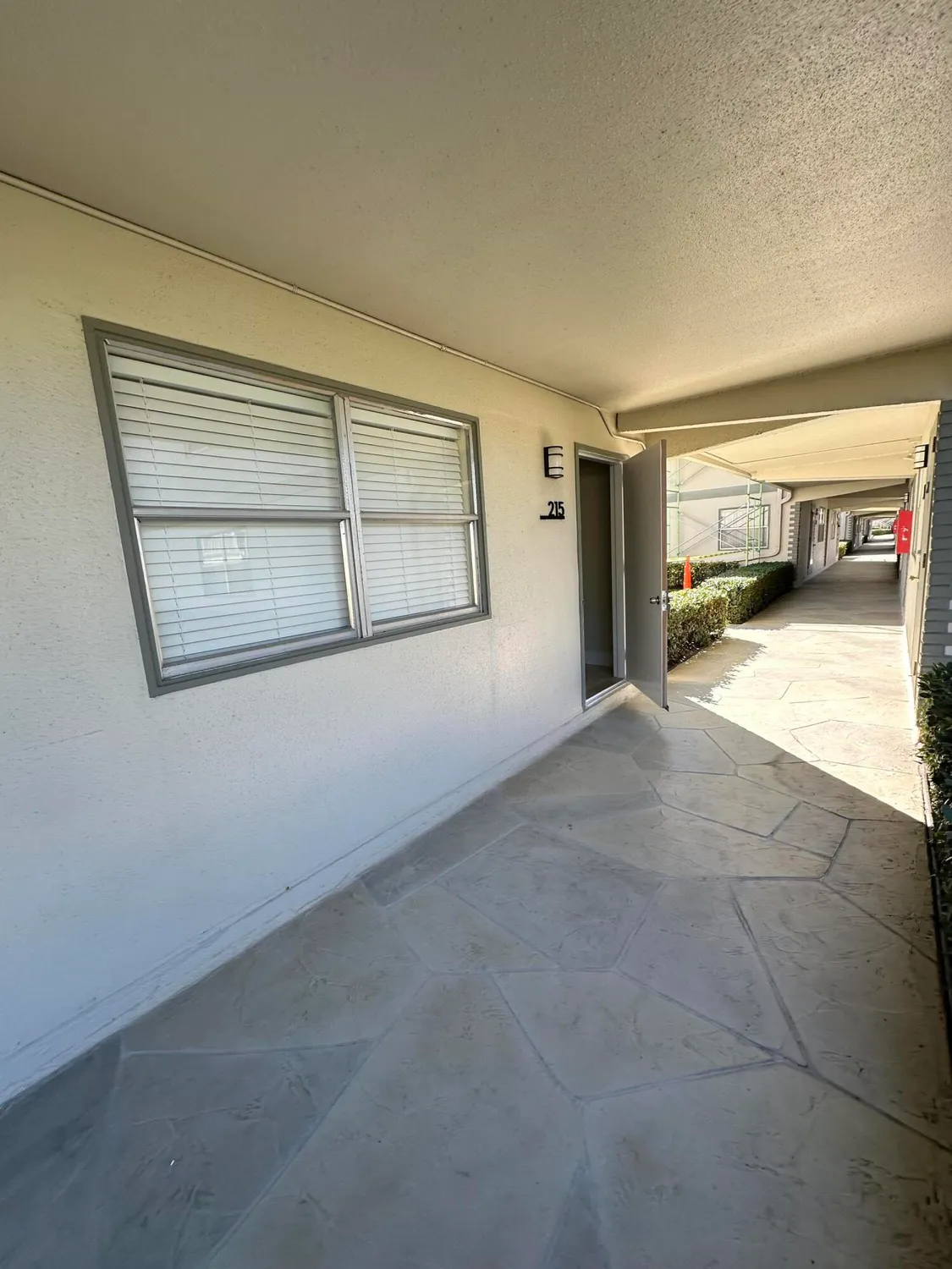Property Slideshow image 1 of 29 | 215 flanders e unit e, Delray Beach, FL, 33484