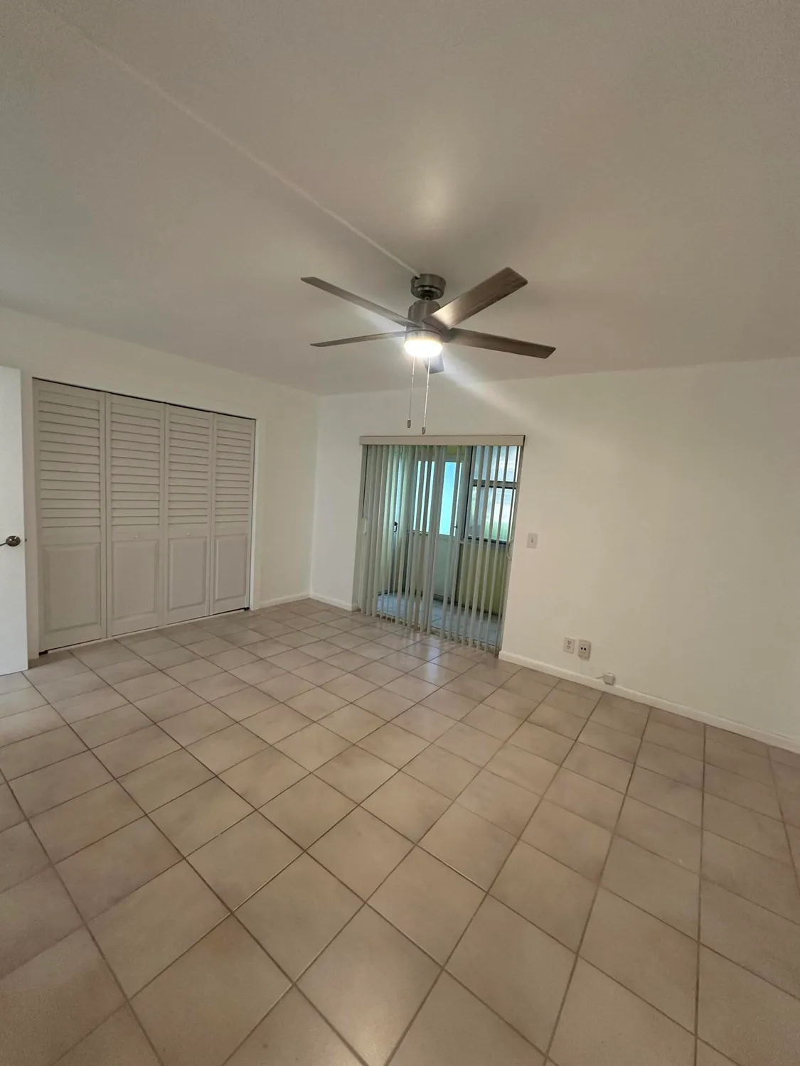 Property Slideshow image 15 of 31 | 377 windsor q, West Palm Beach, FL, 33417