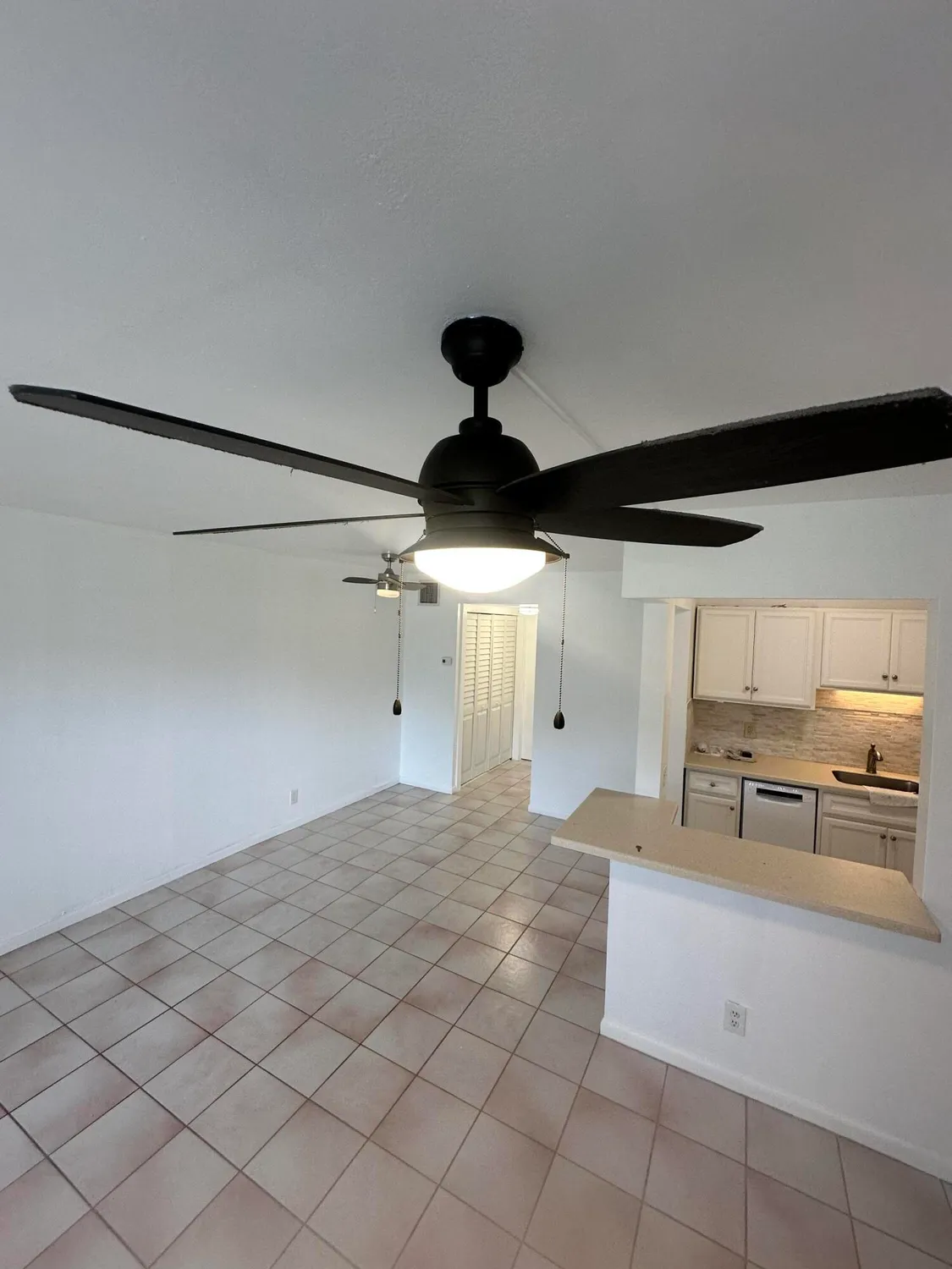 Property Slideshow image 2 of 31 | 377 windsor q, West Palm Beach, FL, 33417