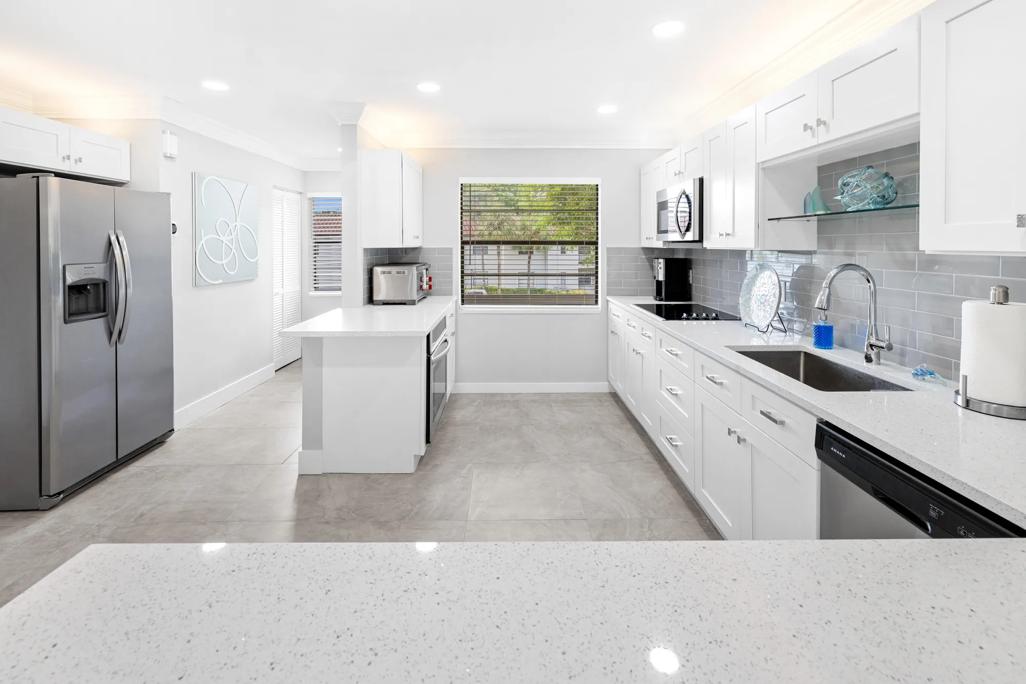 Property Slideshow image 3 of 41 | 9187 norte lago apt 5b, Boca Raton, FL, 33428