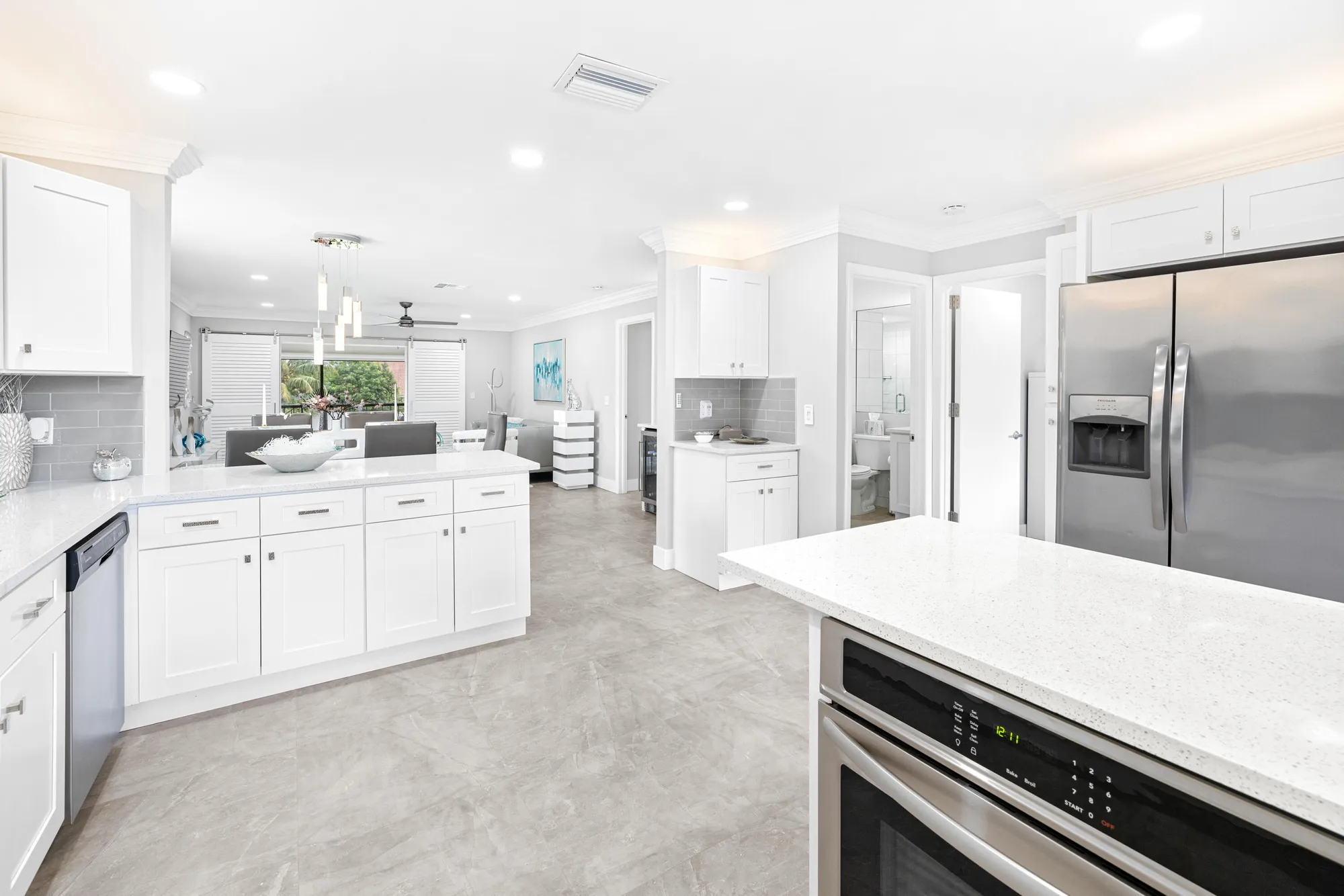 Property Slideshow image 4 of 41 | 9187 norte lago apt 5b, Boca Raton, FL, 33428