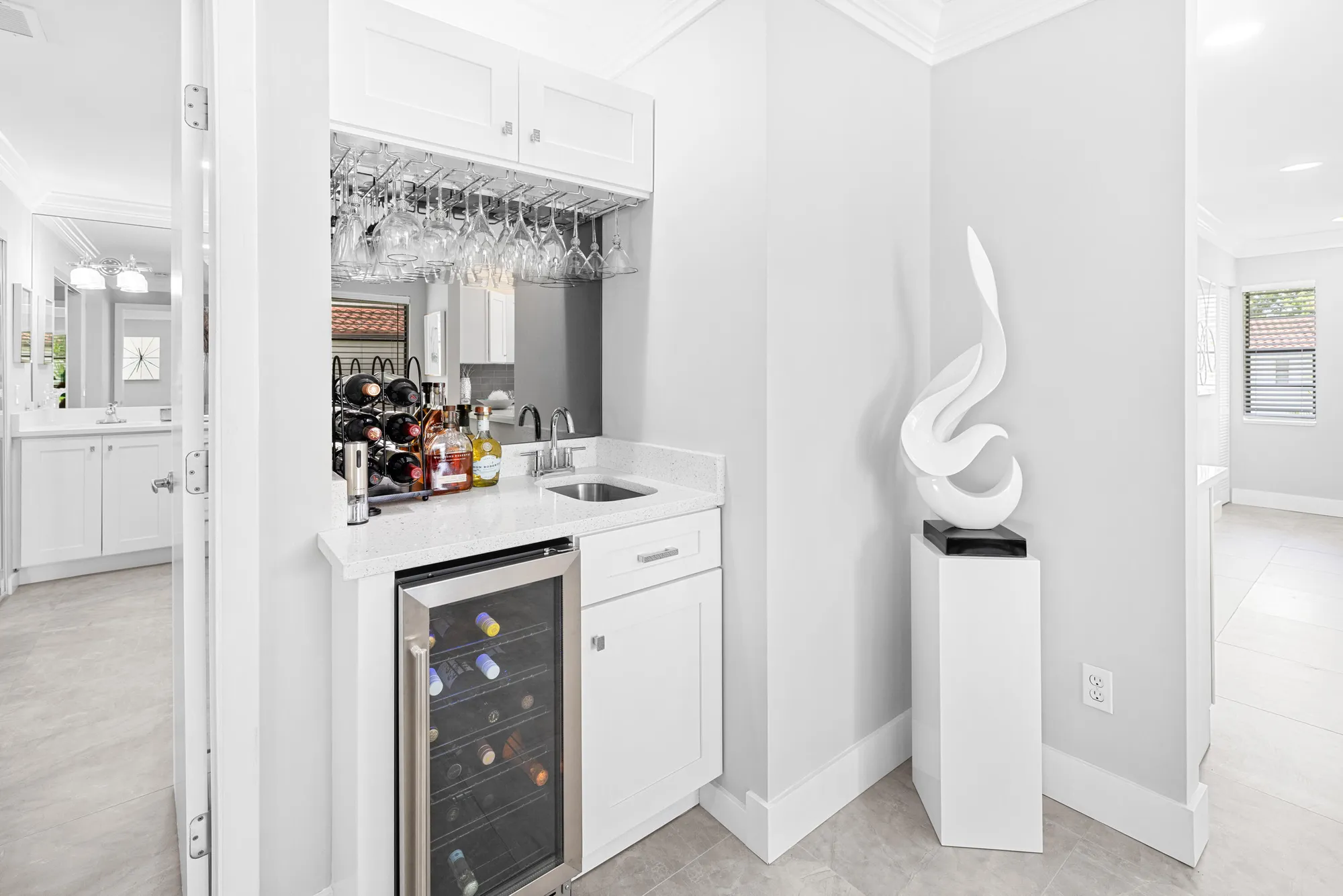 Property Slideshow image 11 of 41 | 9187 norte lago apt 5b, Boca Raton, FL, 33428