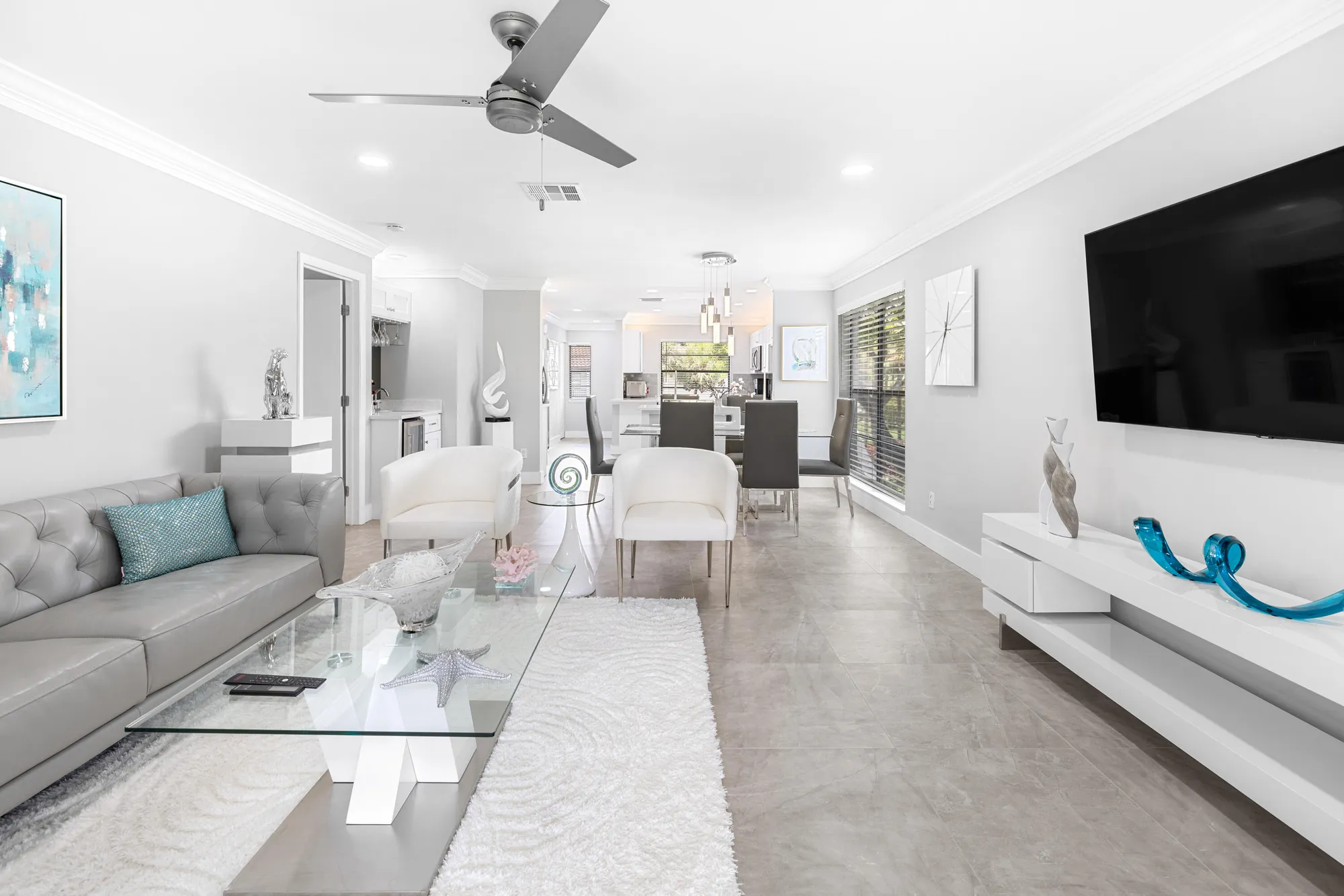 Property Slideshow image 8 of 41 | 9187 norte lago apt 5b, Boca Raton, FL, 33428