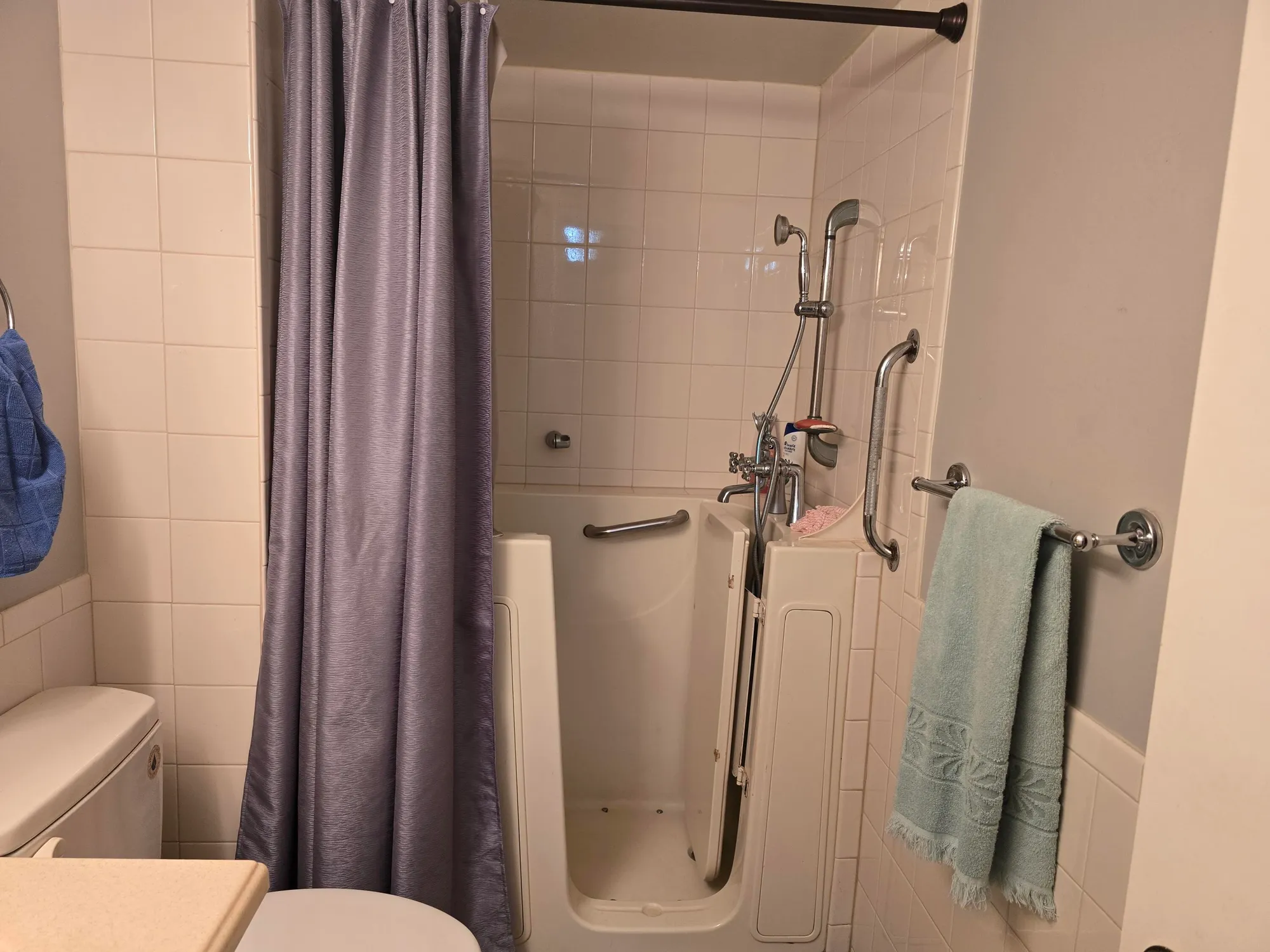 Property Slideshow image 18 of 22 | 140 lake meryl dr apt 233, West Palm Beach, FL, 33411