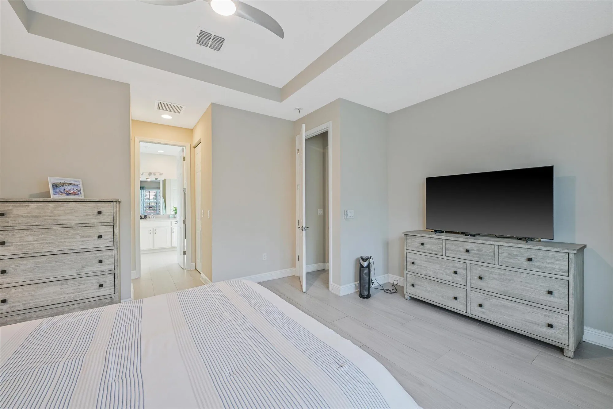 Property Slideshow image 14 of 33 | 11435 sw lake park dr, Port Saint Lucie, FL, 34987