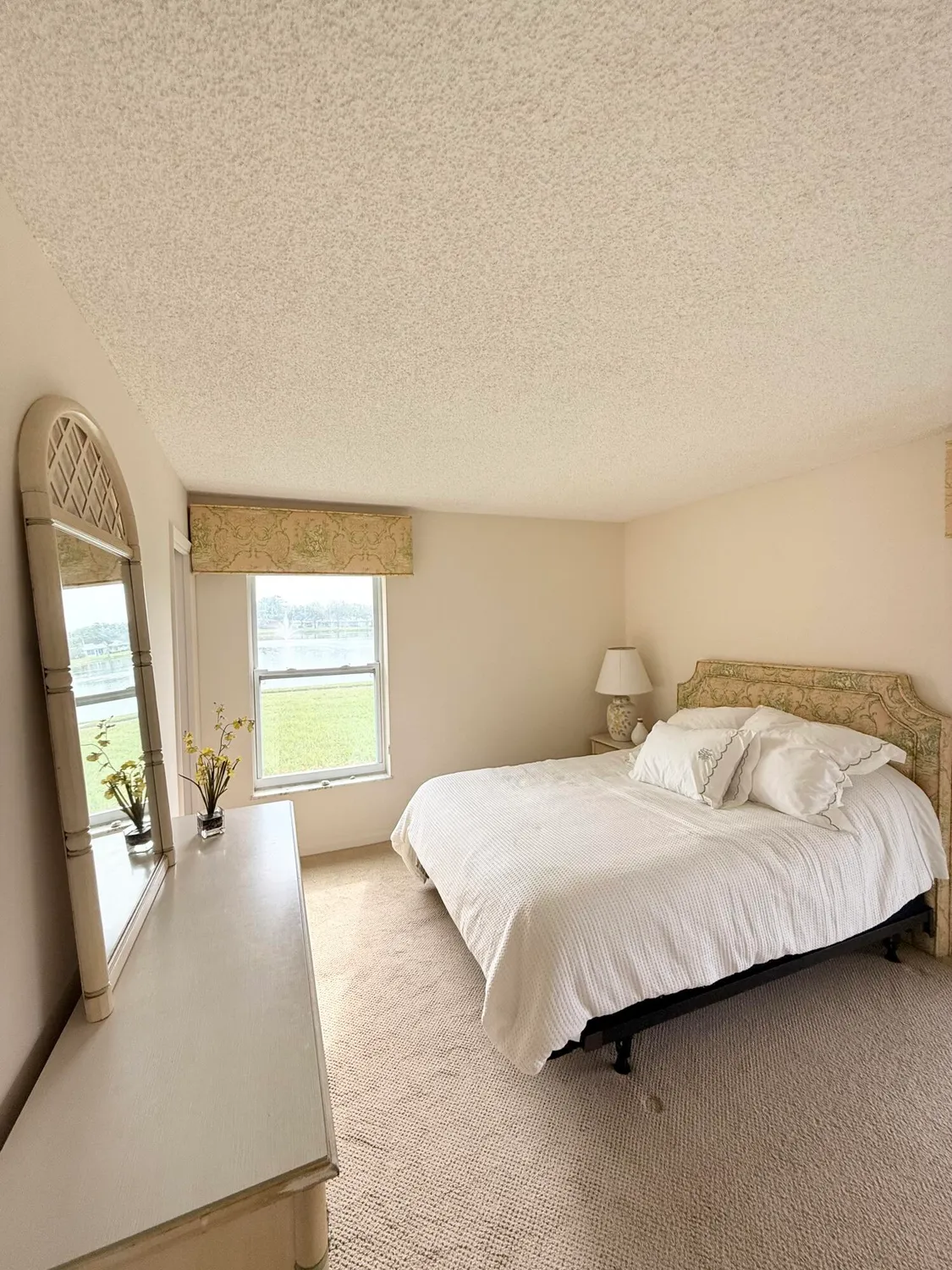 Property Slideshow image 7 of 34 | 734 nantucket cir, Lake Worth, FL, 33467