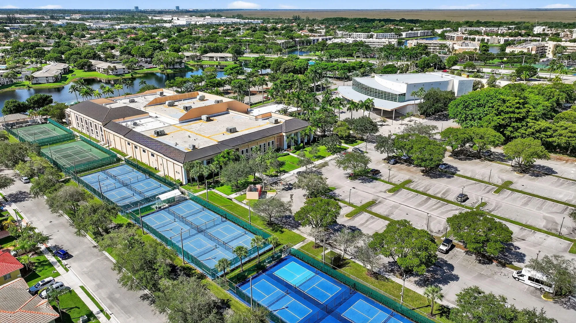 Property Slideshow image 35 of 43 | 7711 ashmont cir # 215, Tamarac, FL, 33321