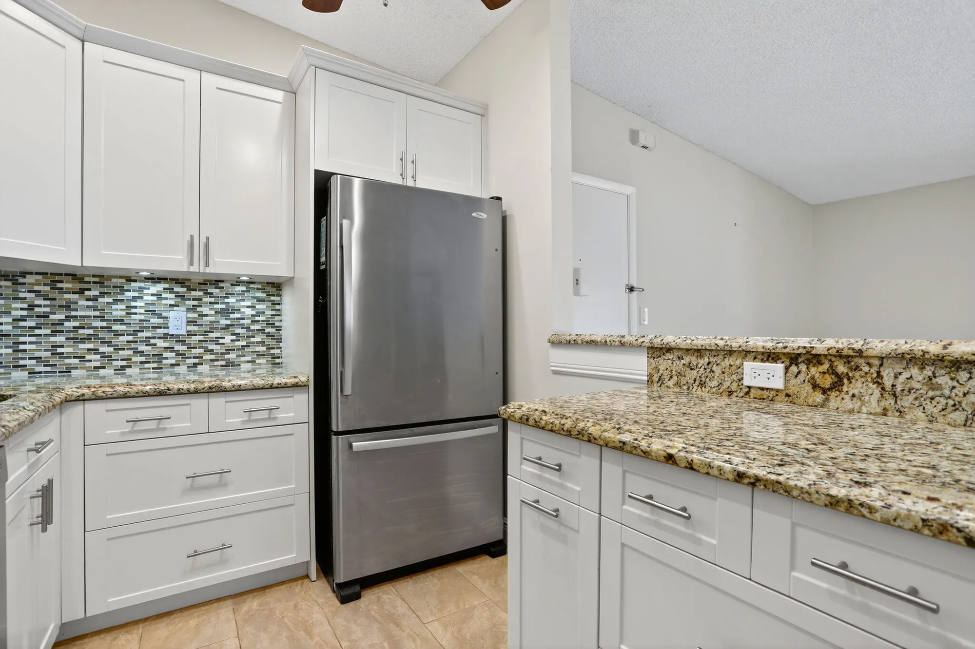 Property Slideshow image 9 of 43 | 7711 ashmont cir # 215, Tamarac, FL, 33321