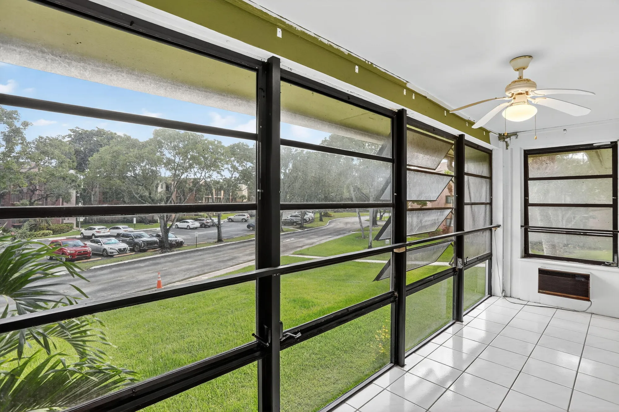 Property Slideshow image 24 of 43 | 7711 ashmont cir # 215, Tamarac, FL, 33321