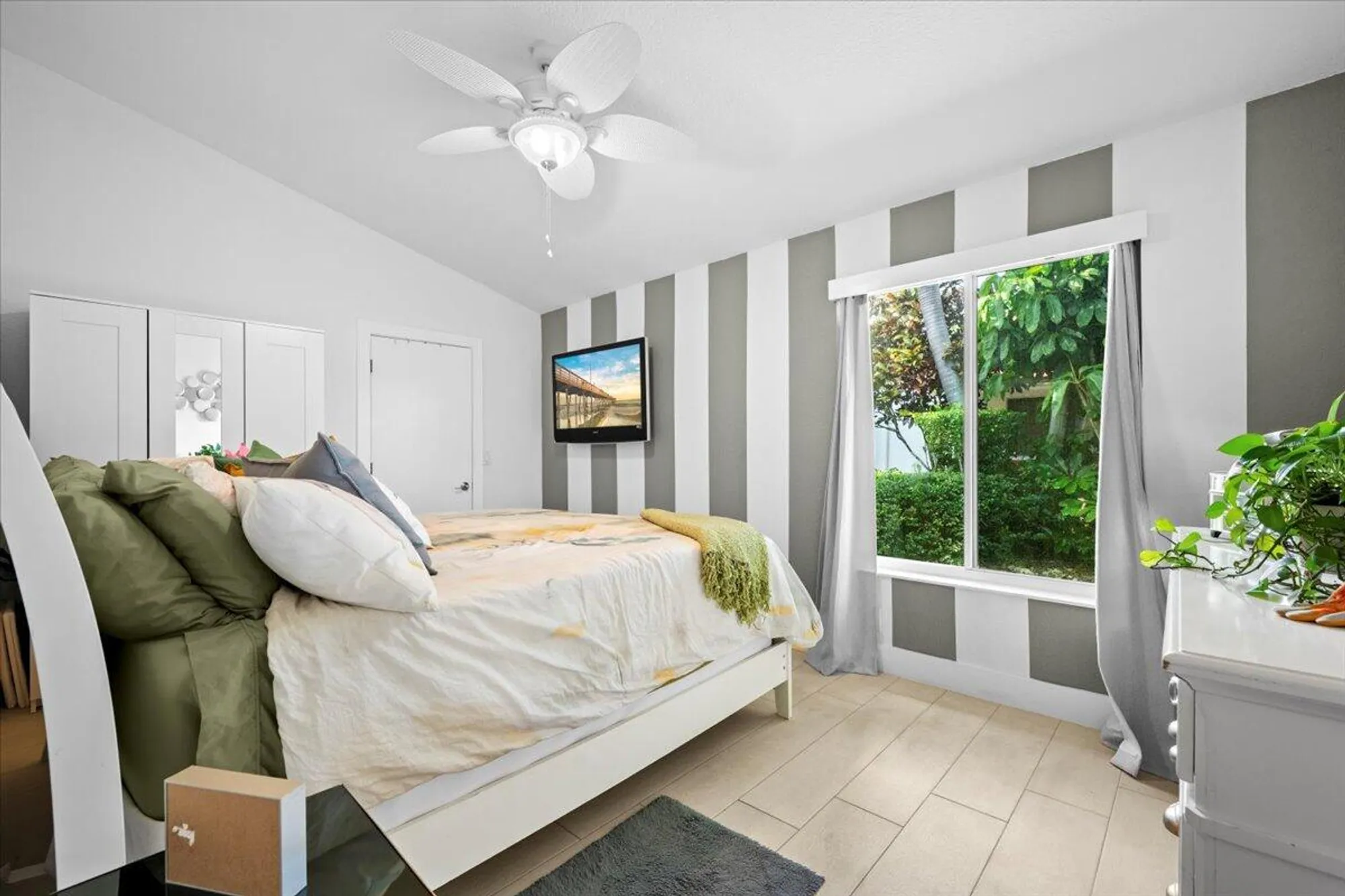 Property Slideshow image 19 of 35 | 5534 ainsley ct, Boynton Beach, FL, 33437