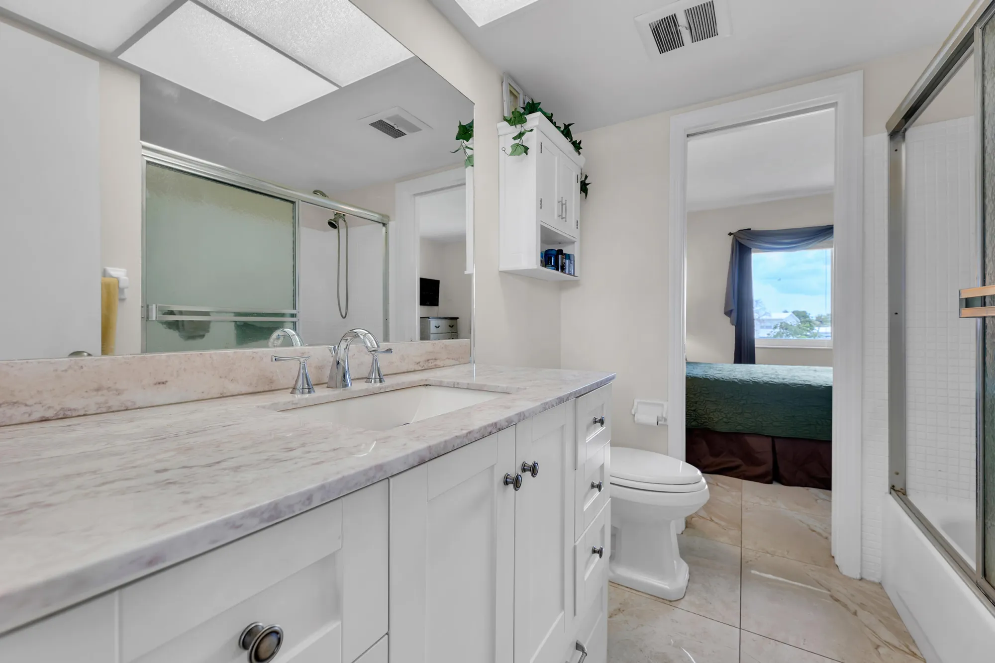 Property Slideshow image 19 of 57 | 2700 w golf blvd apt 243, Pompano Beach, FL, 33064