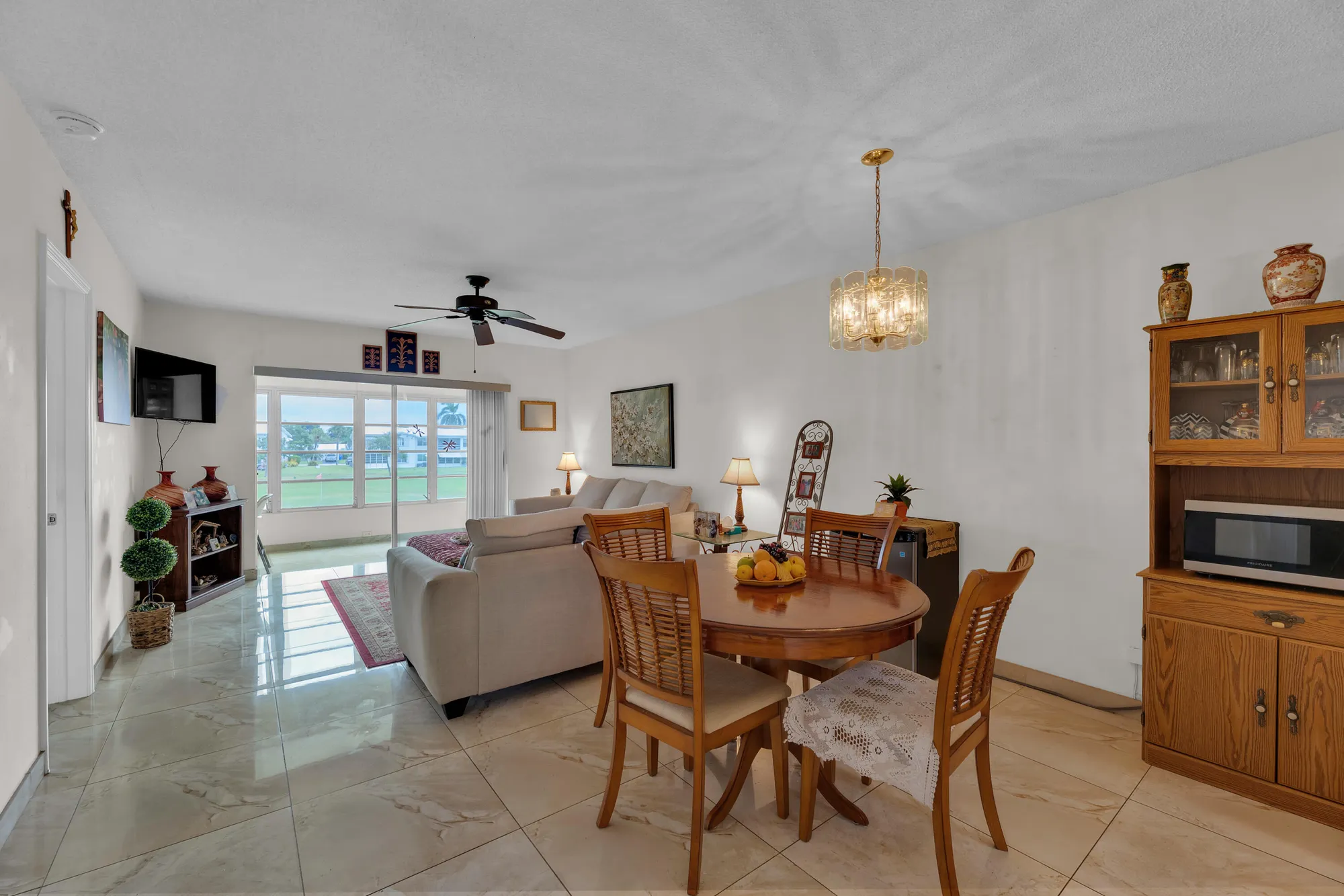 Property Slideshow image 14 of 57 | 2700 w golf blvd apt 243, Pompano Beach, FL, 33064