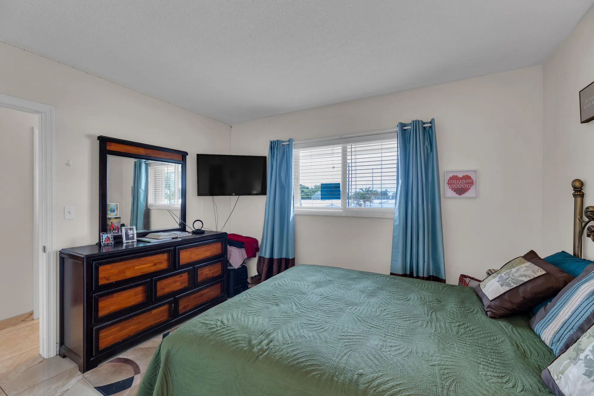 Property Slideshow image 17 of 57 | 2700 w golf blvd apt 243, Pompano Beach, FL, 33064