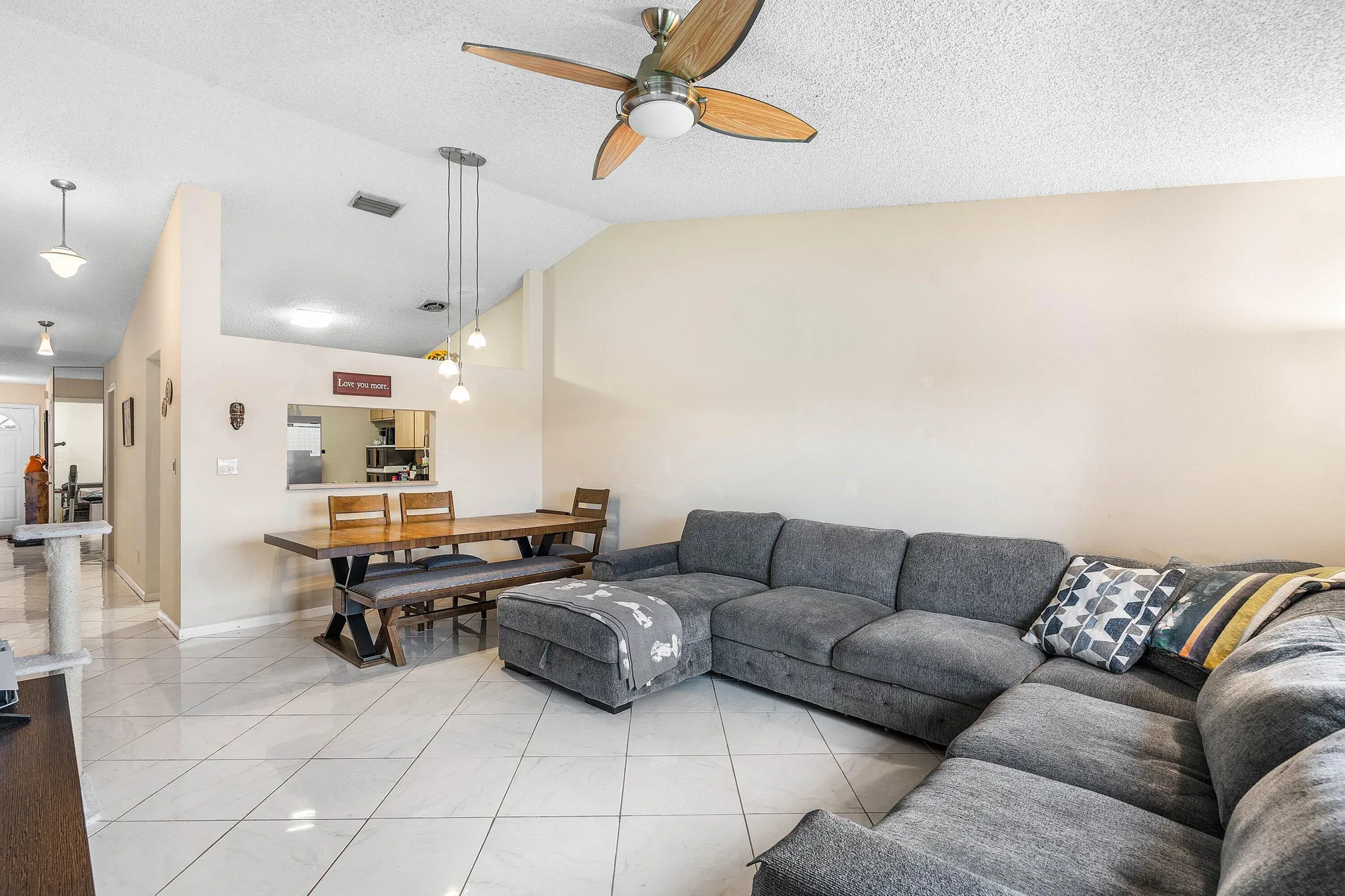 Property Slideshow image 6 of 42 | 7614 nw 99th ave, Tamarac, FL, 33321