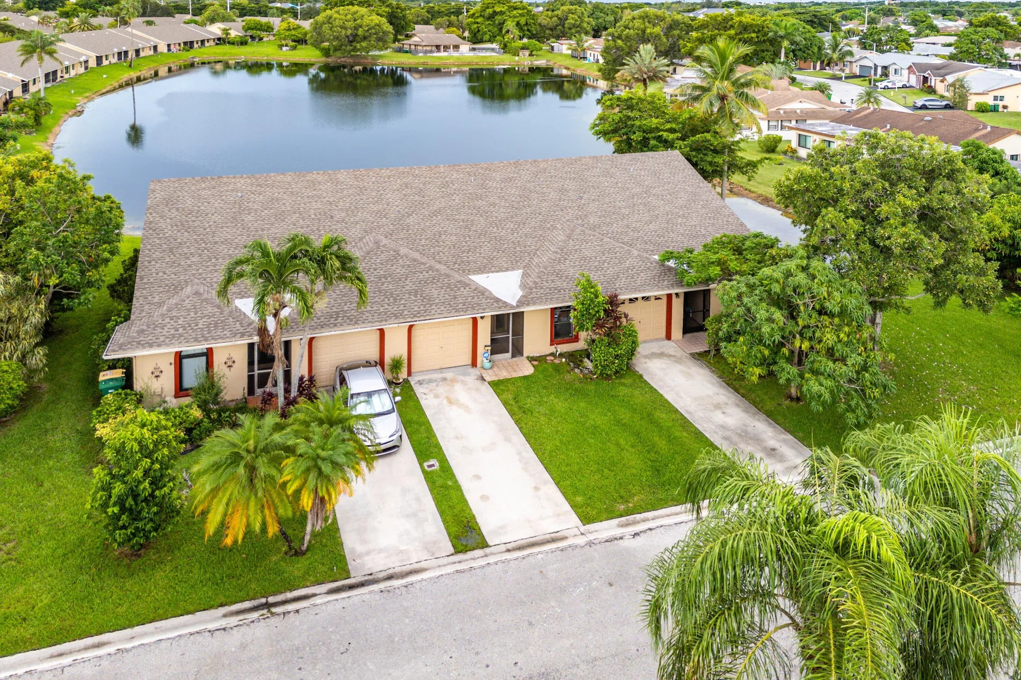Property Slideshow image 28 of 42 | 7614 nw 99th ave, Tamarac, FL, 33321