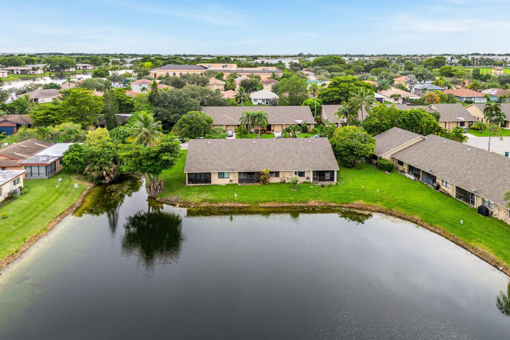 Property Slideshow image 32 of 42 | 7614 nw 99th ave, Tamarac, FL, 33321