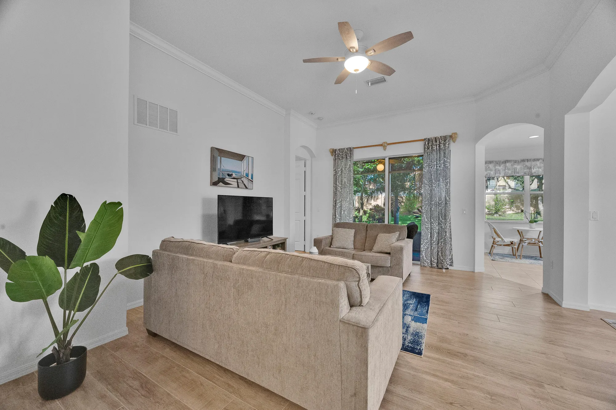 Property Slideshow image 10 of 56 | 489 sw talquin ln, Port Saint Lucie, FL, 34986