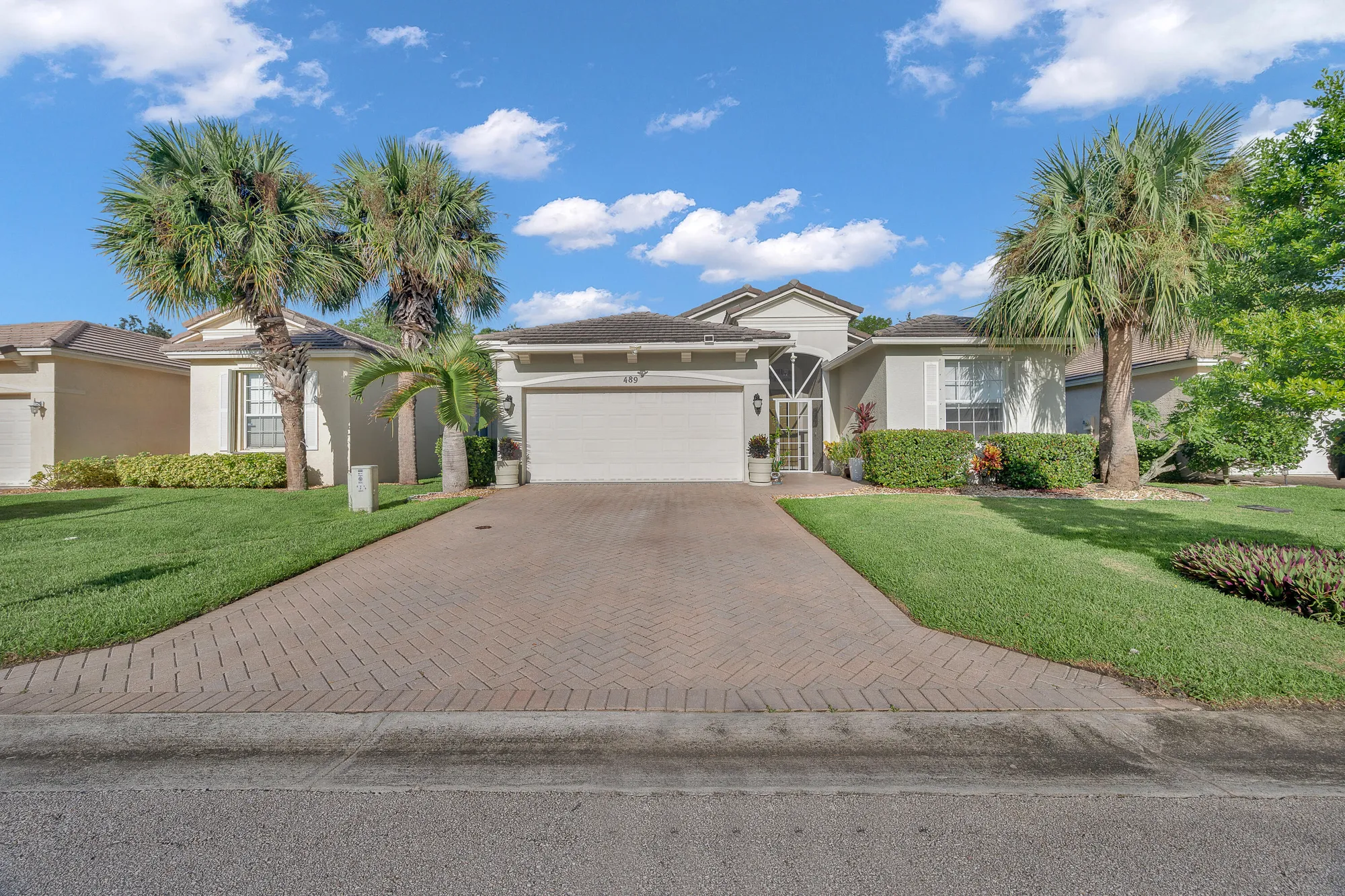Property Slideshow image 3 of 56 | 489 sw talquin ln, Port Saint Lucie, FL, 34986